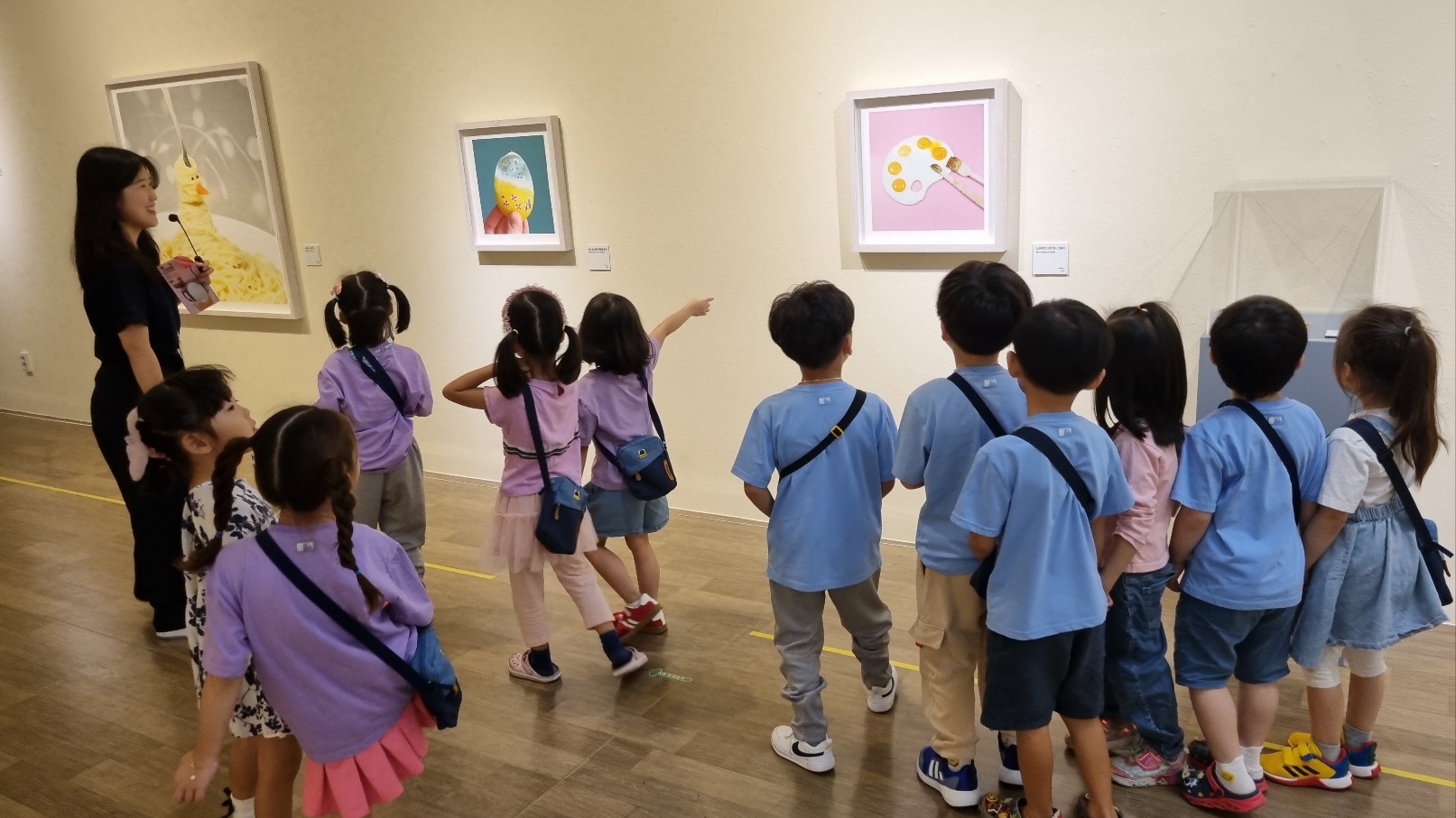 북성초등학교병설유치원, 『헬가 스텐첼 창원특별전』관람 - 관련이미지1