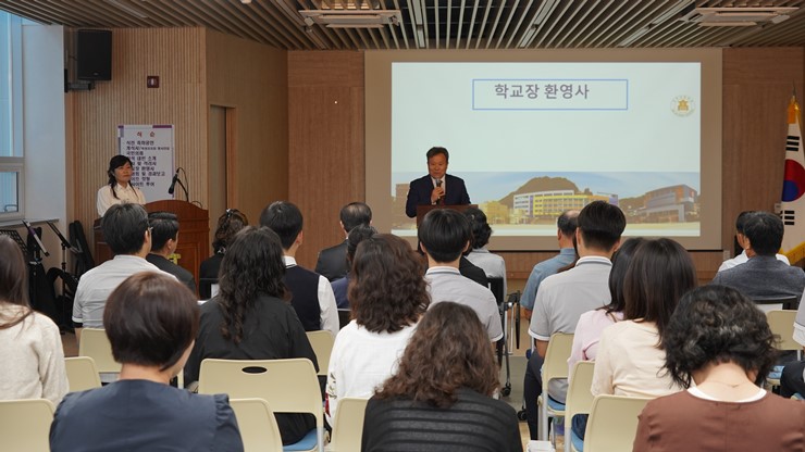 진주고, 그린스마트 미래학교로 전환하는 새로운 도서관 선보여 - 관련이미지2