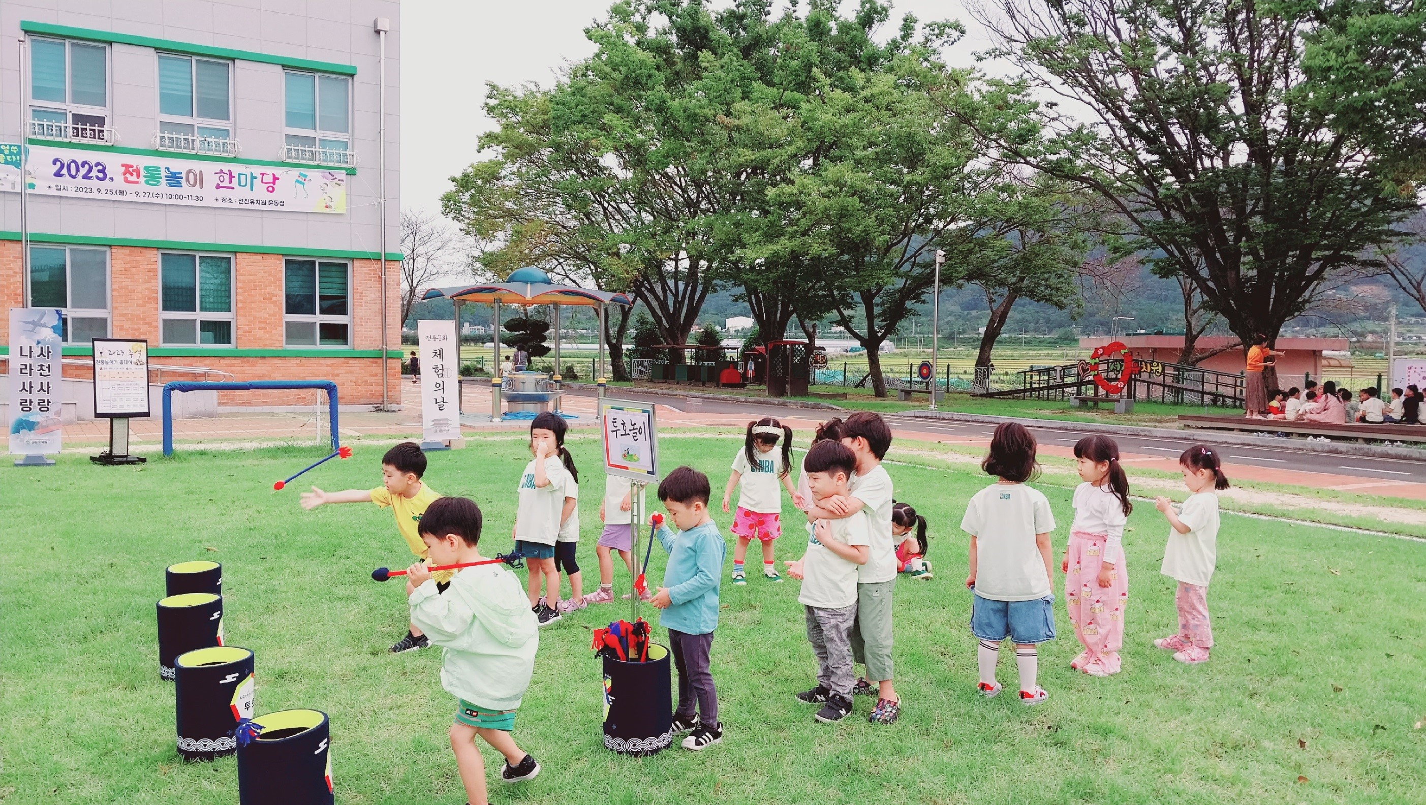 선진유치원, 얼쑤! 우리의 것은 좋은 것이여! ‘전통놀이 한마당’운영 - 관련이미지2