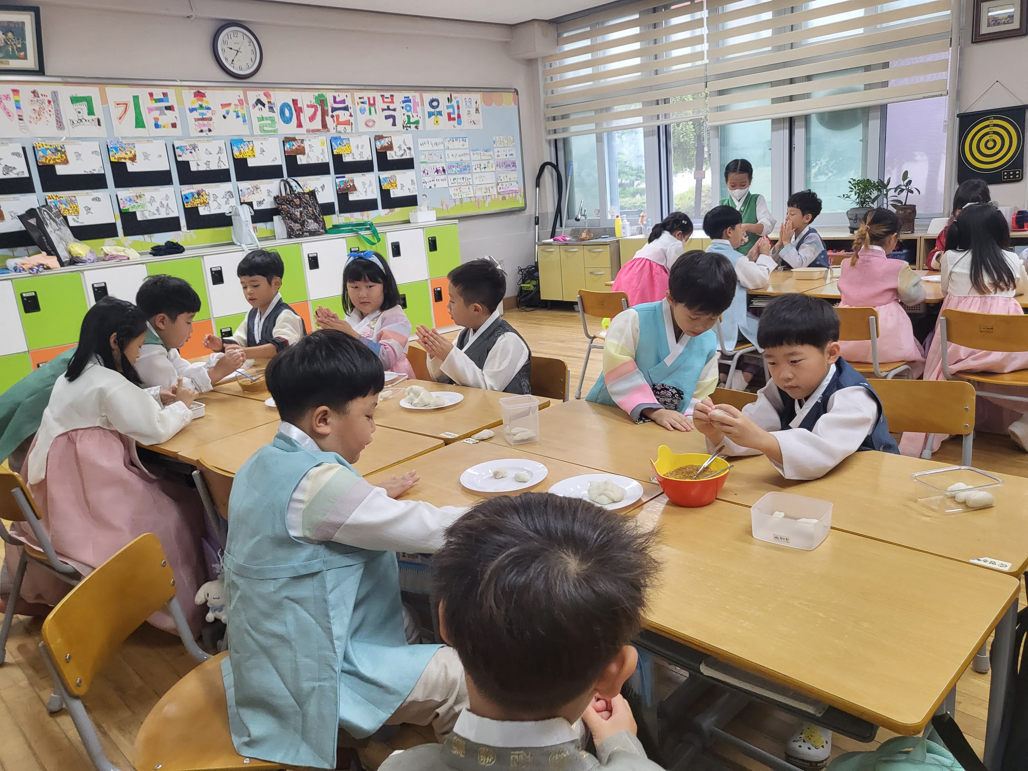 함양초, ‘제3차, 4차 한복 입는 날’운영 - 관련이미지3