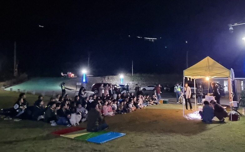 하동악양초 학부모회, 「동정호 밤마실」 운영 - 관련이미지3