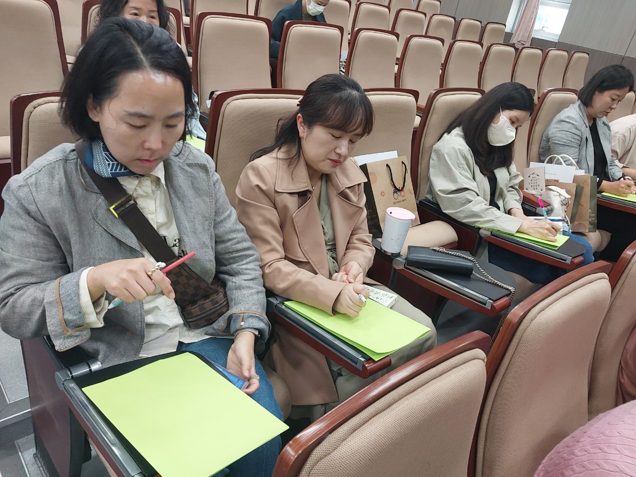 2023. 최원형 환경 작가와 함께하는 학부모 환경 연수 - 관련이미지2