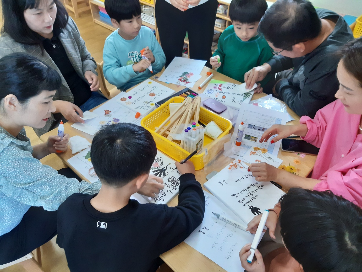 진주누리유치원, 방과후 과정 부모참여수업 운영 - 관련이미지1
