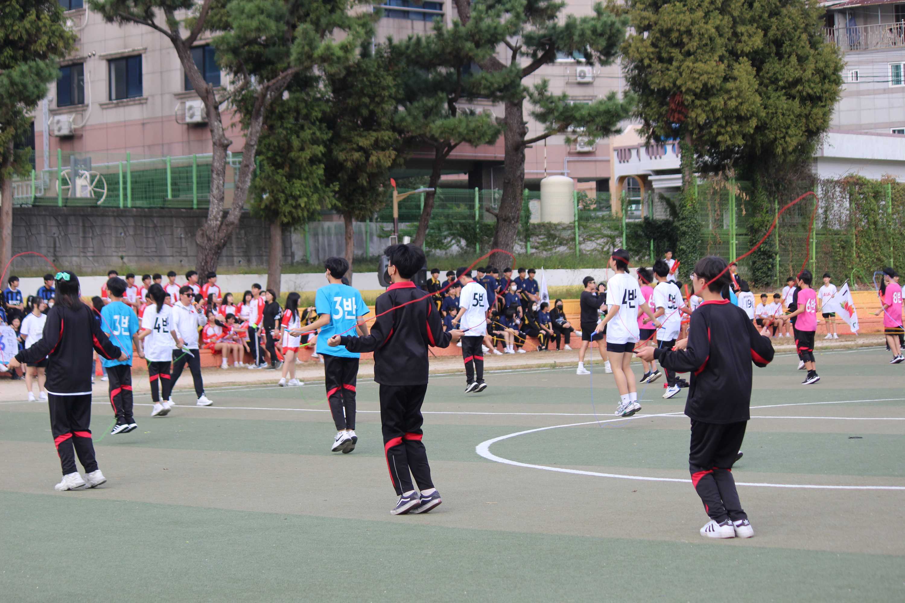 거제고현중학교 체육한마당 실시 - 관련이미지2