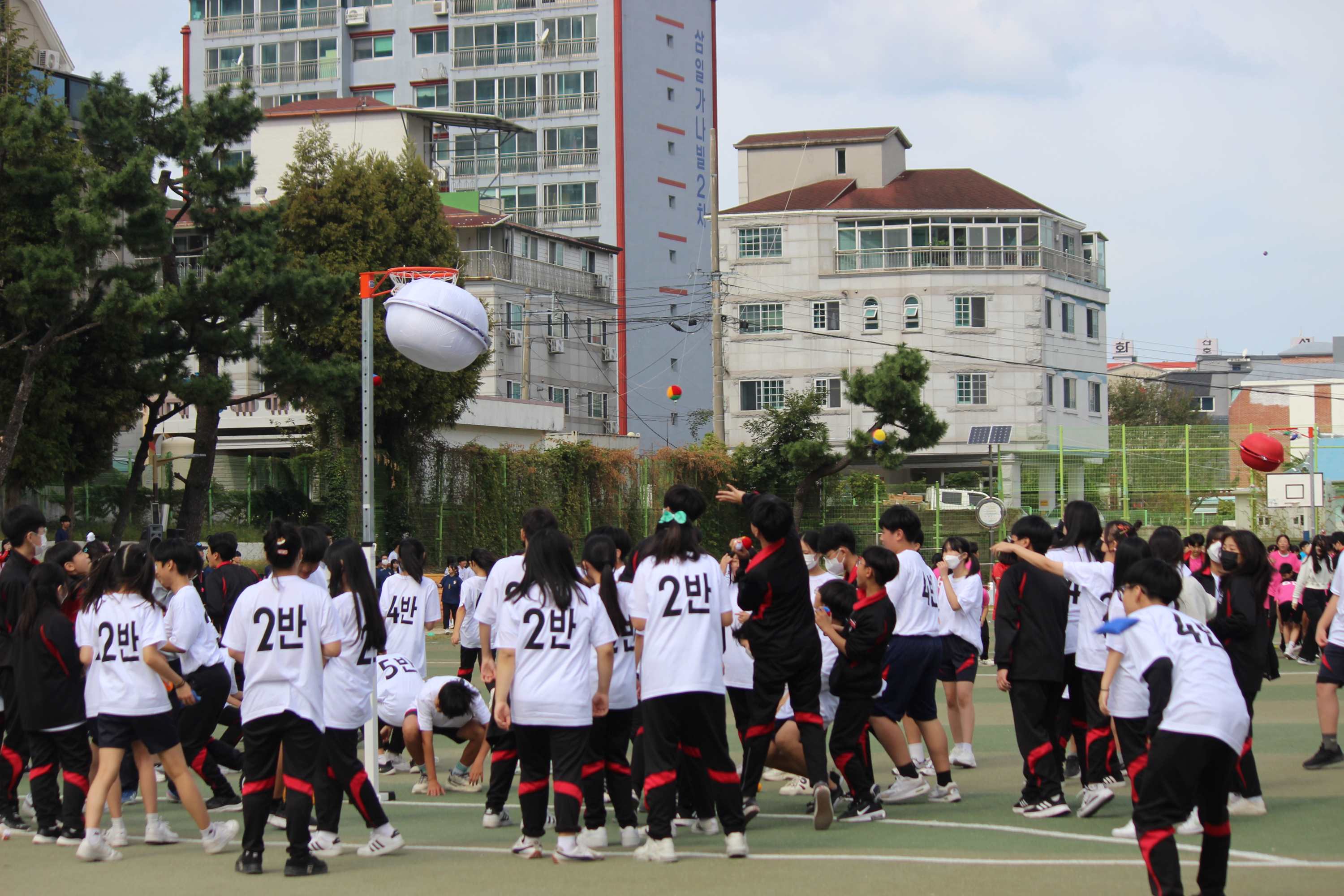 거제고현중학교 체육한마당 실시 - 관련이미지4