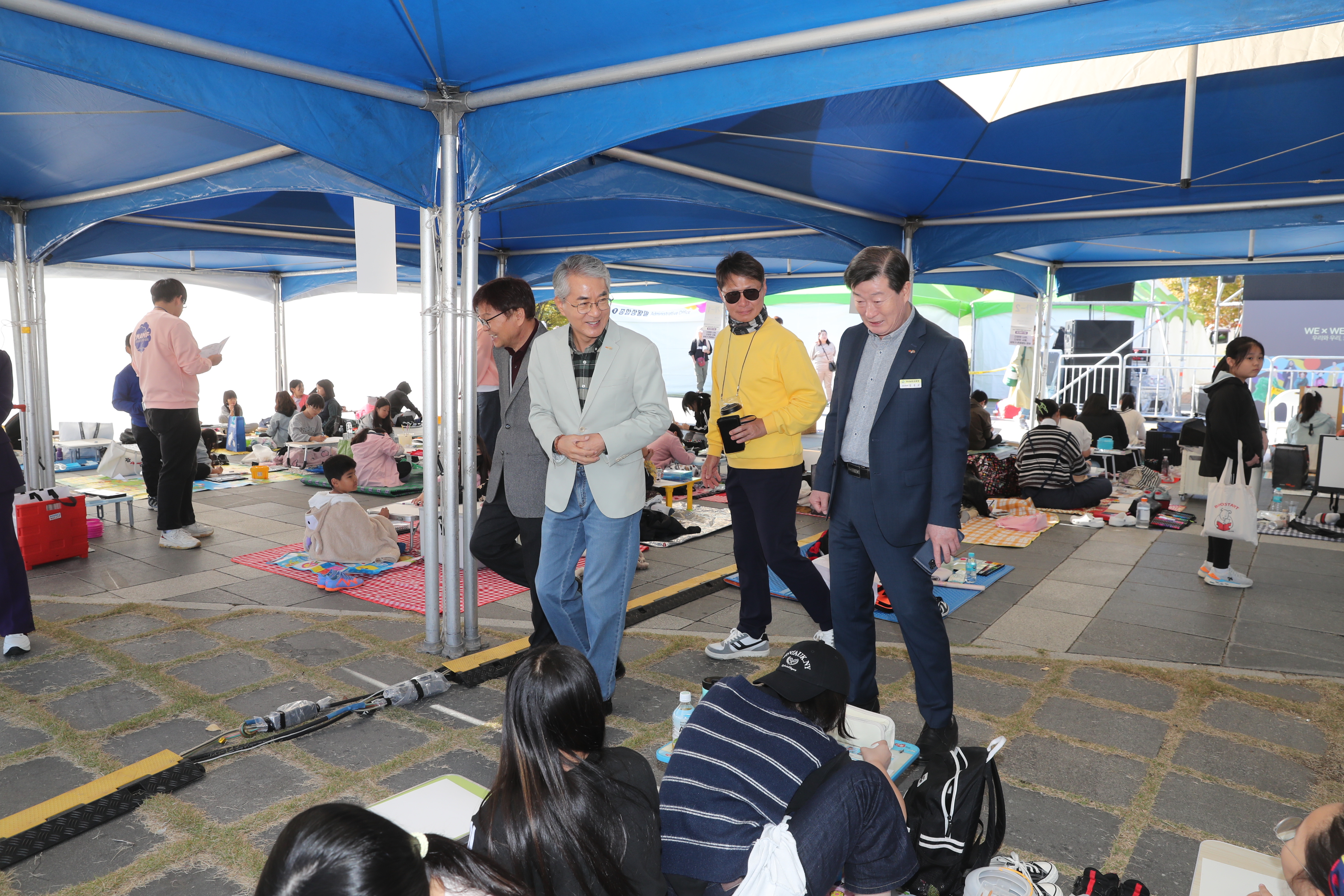 경남교육청 ‘다문화 그림 그리기 대회’ 성황 - 관련이미지2