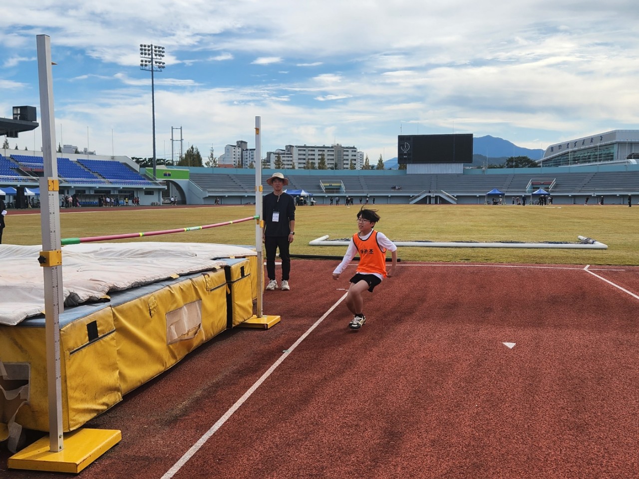 함안교육지원청, 꿈나무들의 축제 화합과 우정의 한마당 - 관련이미지2