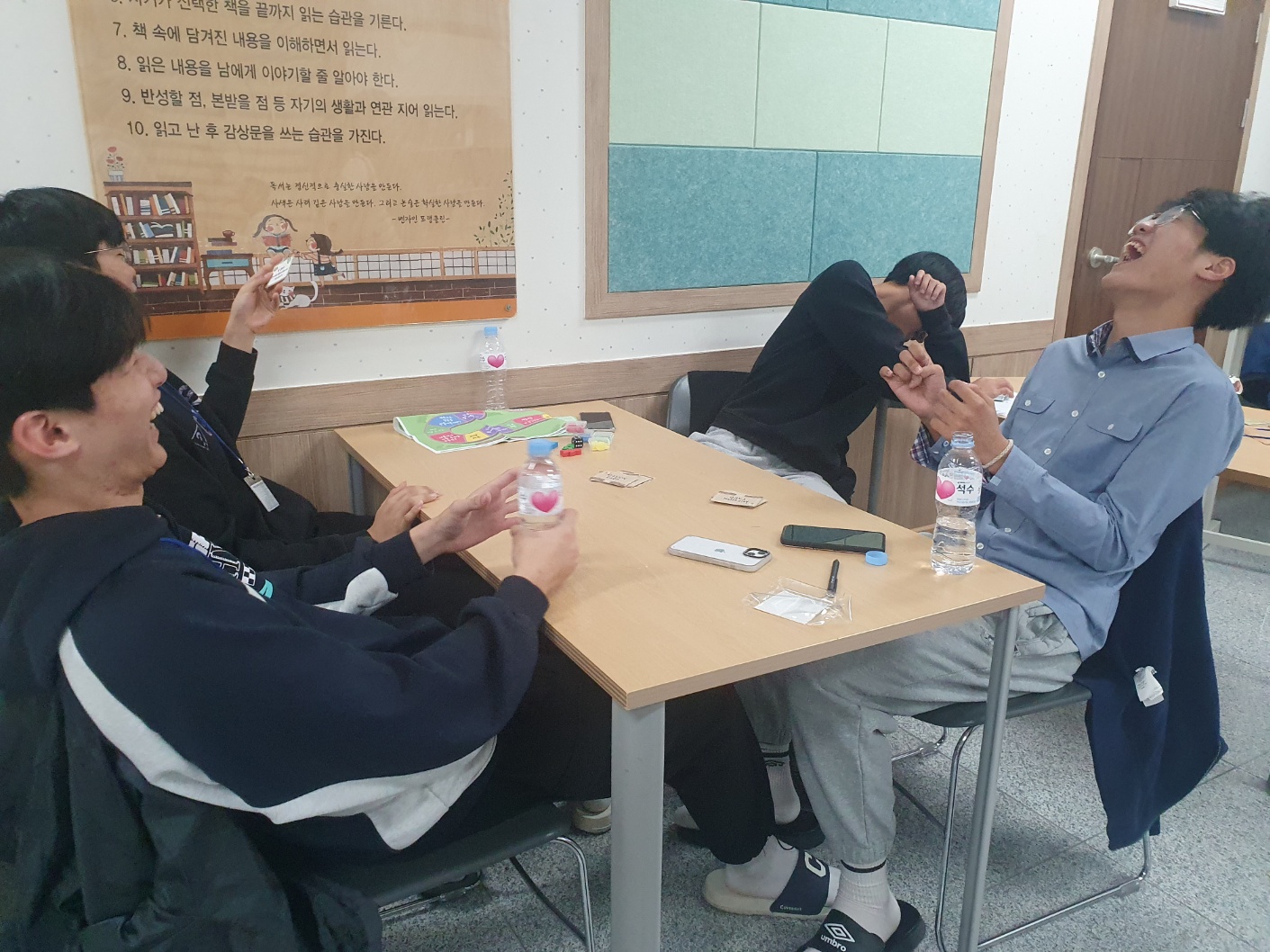 책밤,별밤,꿈밤! 함양중학교,교내 도서관에서 실시한 1박2일 별빛 독서캠프 - 관련이미지3