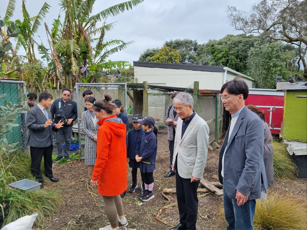 경남교육청, 생태전환교육 우수 기관 벤치마킹 국외 연수 - 관련이미지2