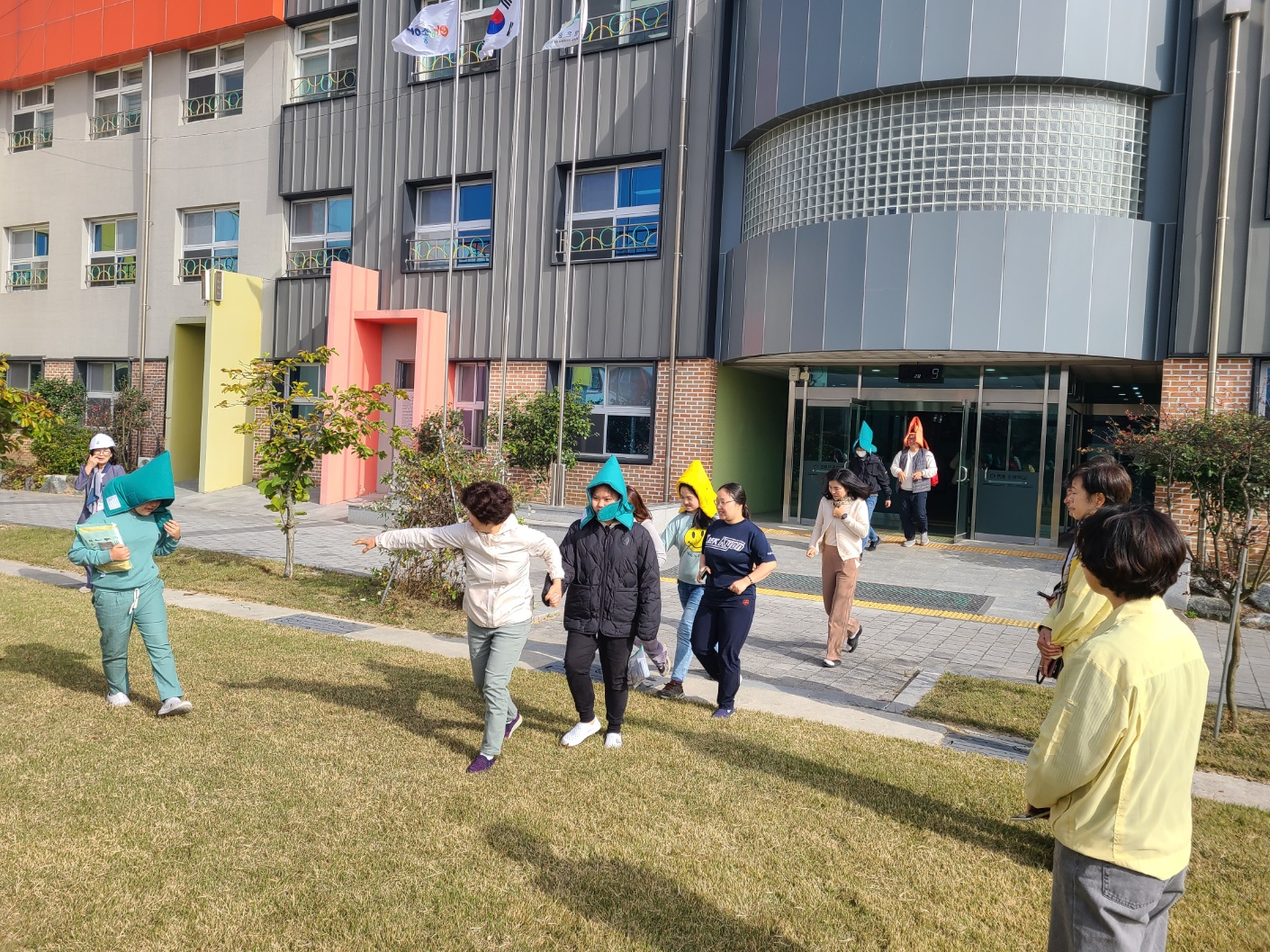 의령교육지원청, 특수학교 지진대피 현장훈련 참관 - 관련이미지2