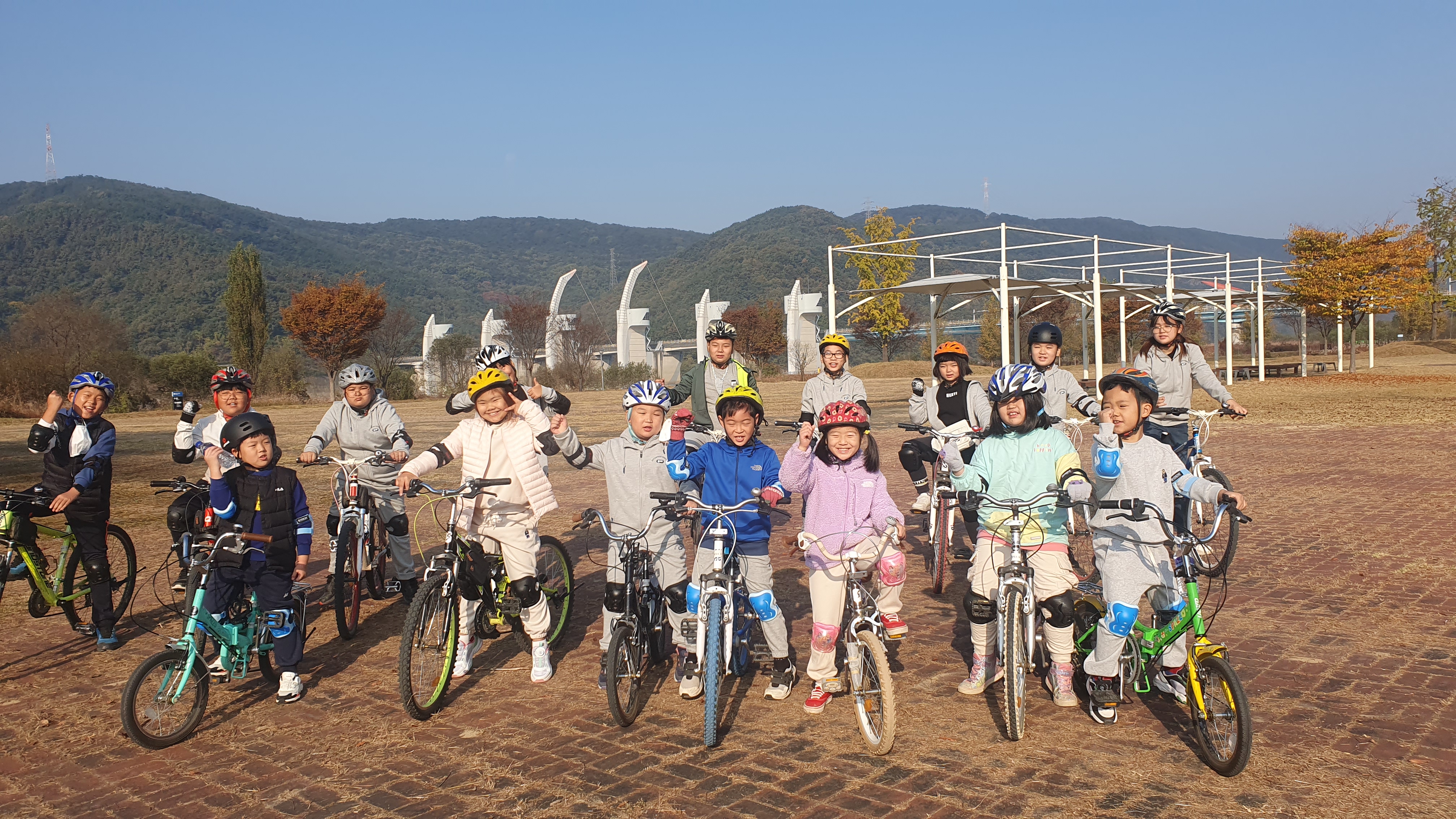 가을을 느끼며 자전거와 함께하는 내 고장 탐방 - 관련이미지1