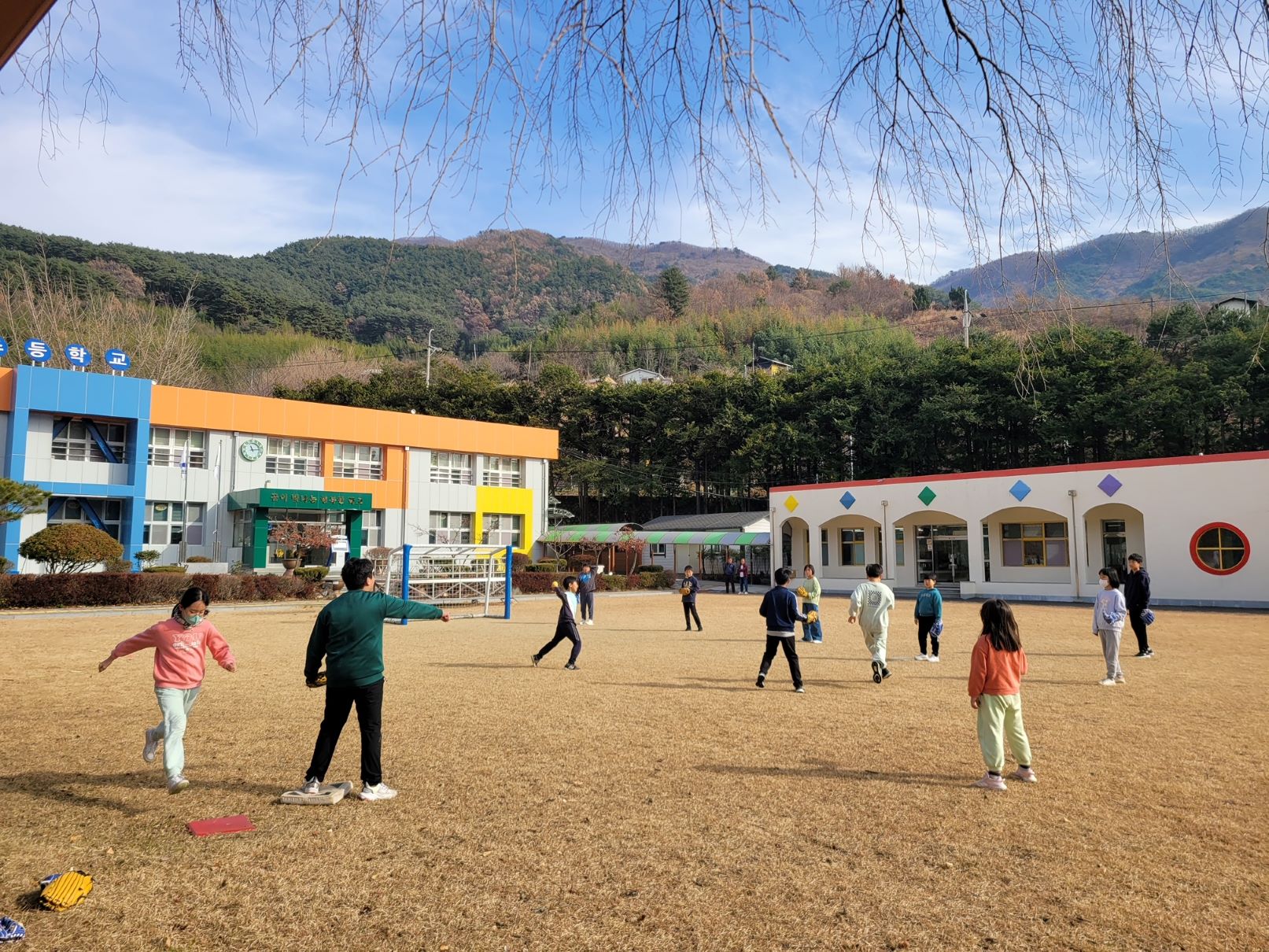 경남교육홍보관 : HOME > 교육현장소식 > 전체 - 상세 경남교육홍보관