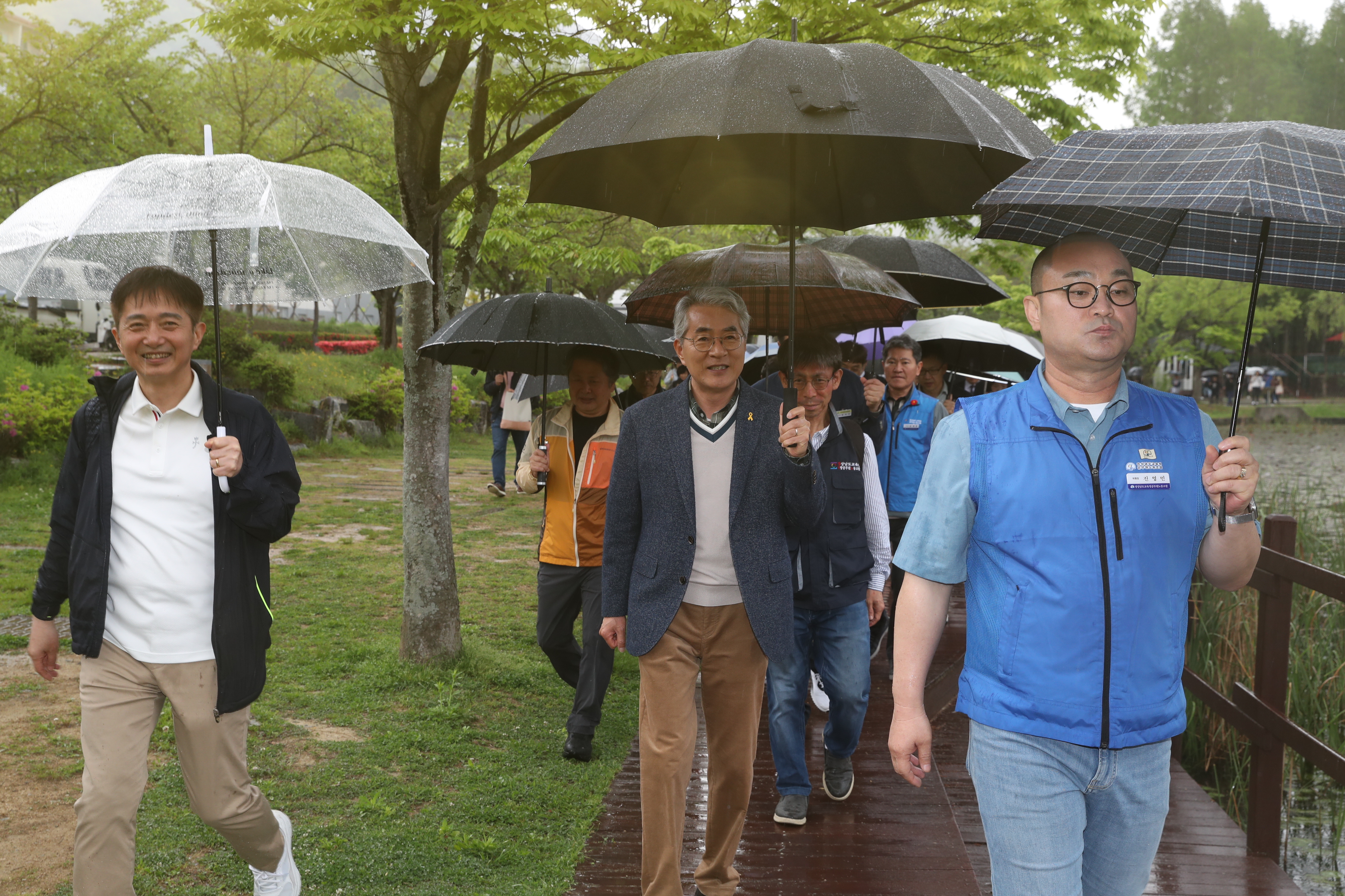 ‘음악과 함께 걷는’ 지방공무원 화합의 축제 열려 - 관련이미지2