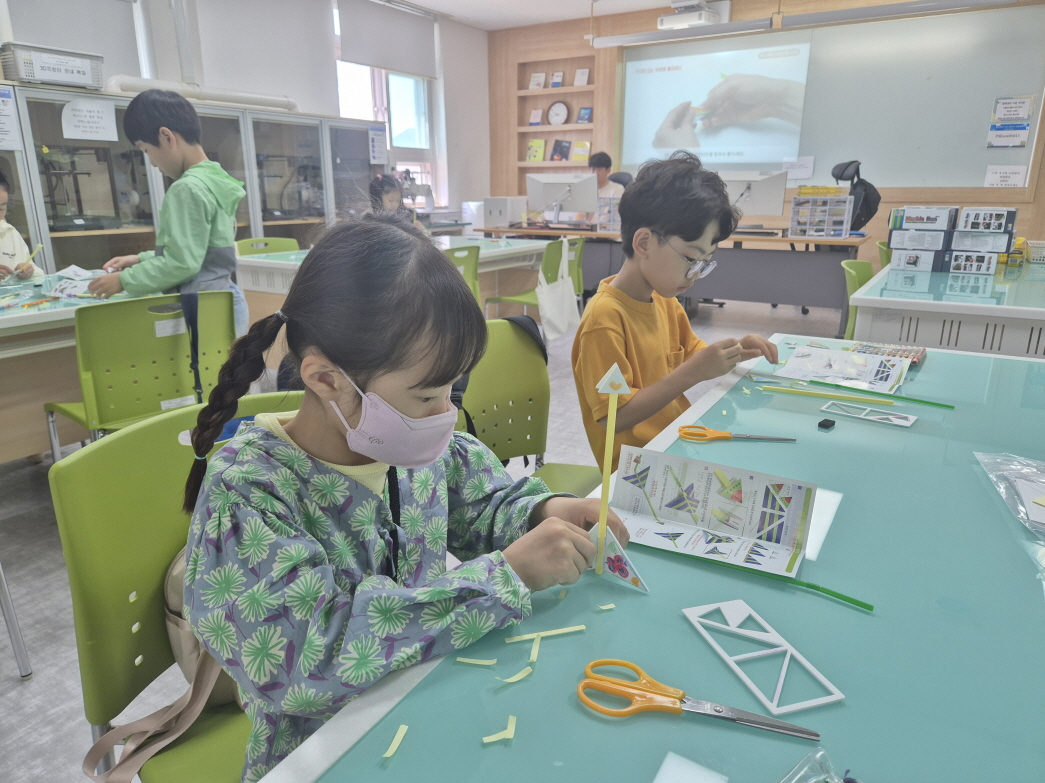 김해교육지원청, 발명 첫걸음으로 창의성을 키워요! - 관련이미지2