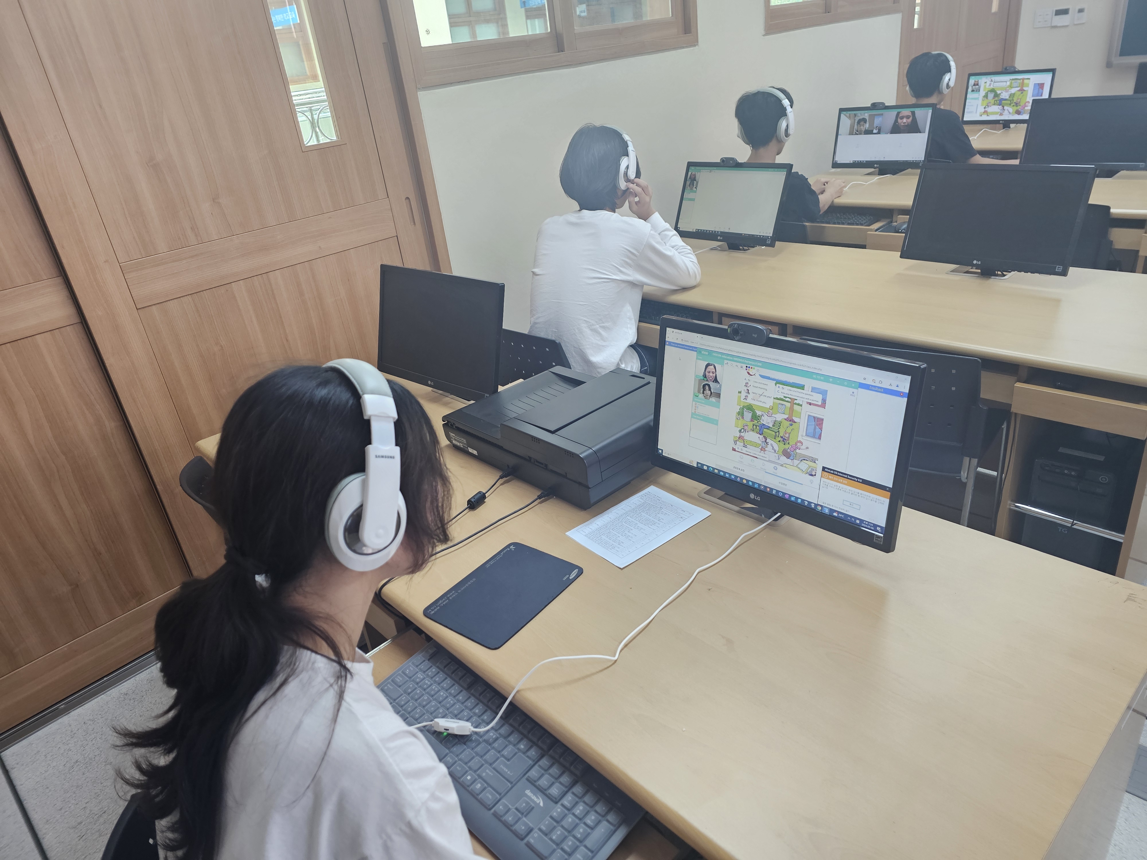 한다사중, 원어민과 회화로 영어 실력 쑥쑥! 원어민 화상영어 홈클래스 실시 - 관련이미지2
