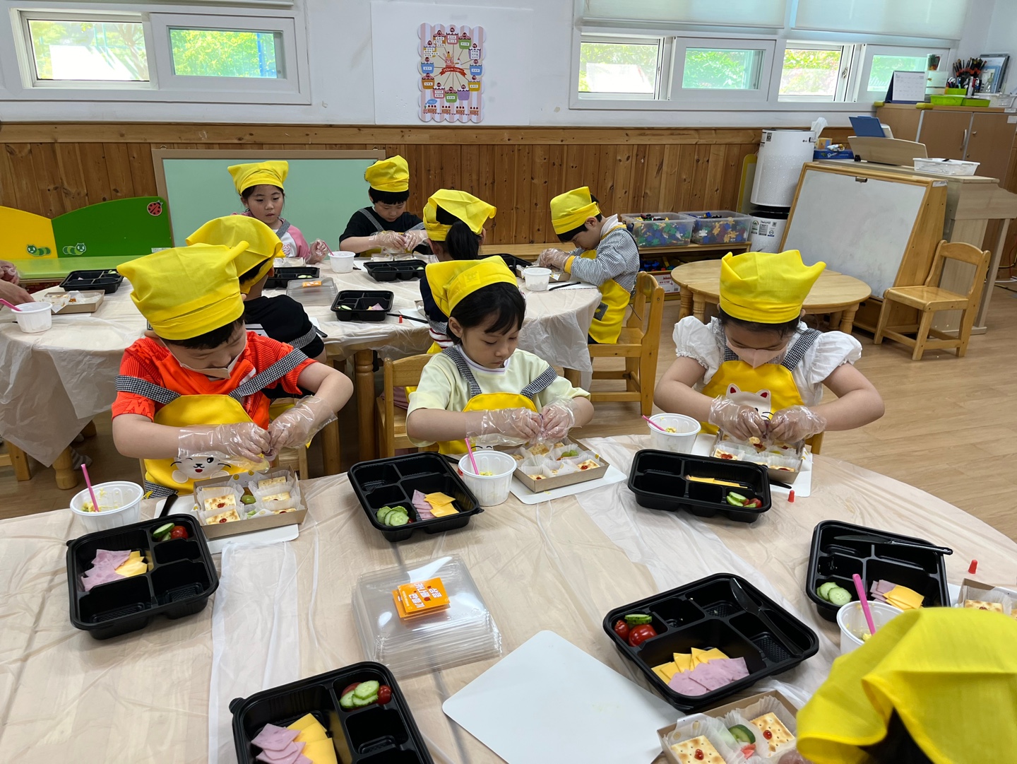 양산 석산초등학교병설유치원,  오감 발달 요리 활동 실시 - 관련이미지2