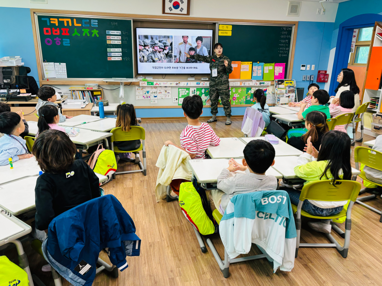 예하초, 28인의 명예교사와 함께 아이들의 꿈을 밝히다 - 관련이미지2