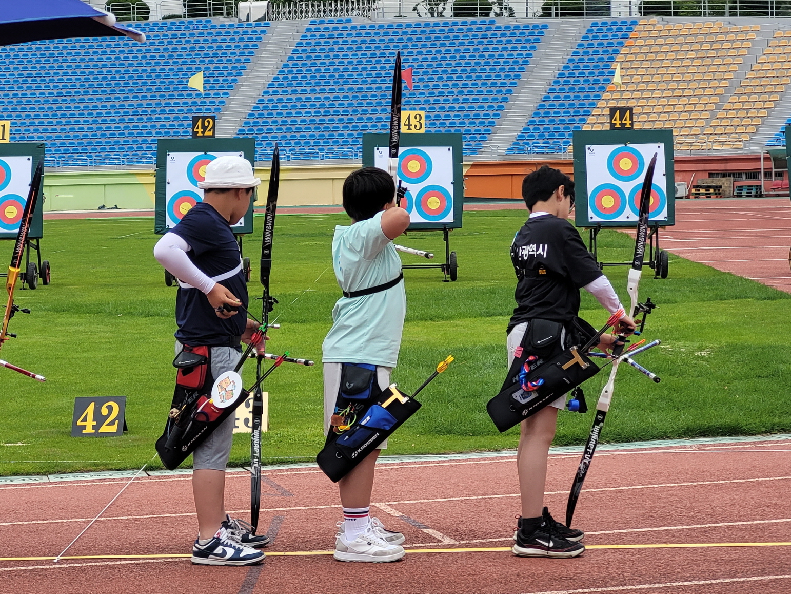 제53회 전국소년체육대회 금빛 쾌거! 봉원초 양궁부, 금빛 화살을 쏘다! - 관련이미지6