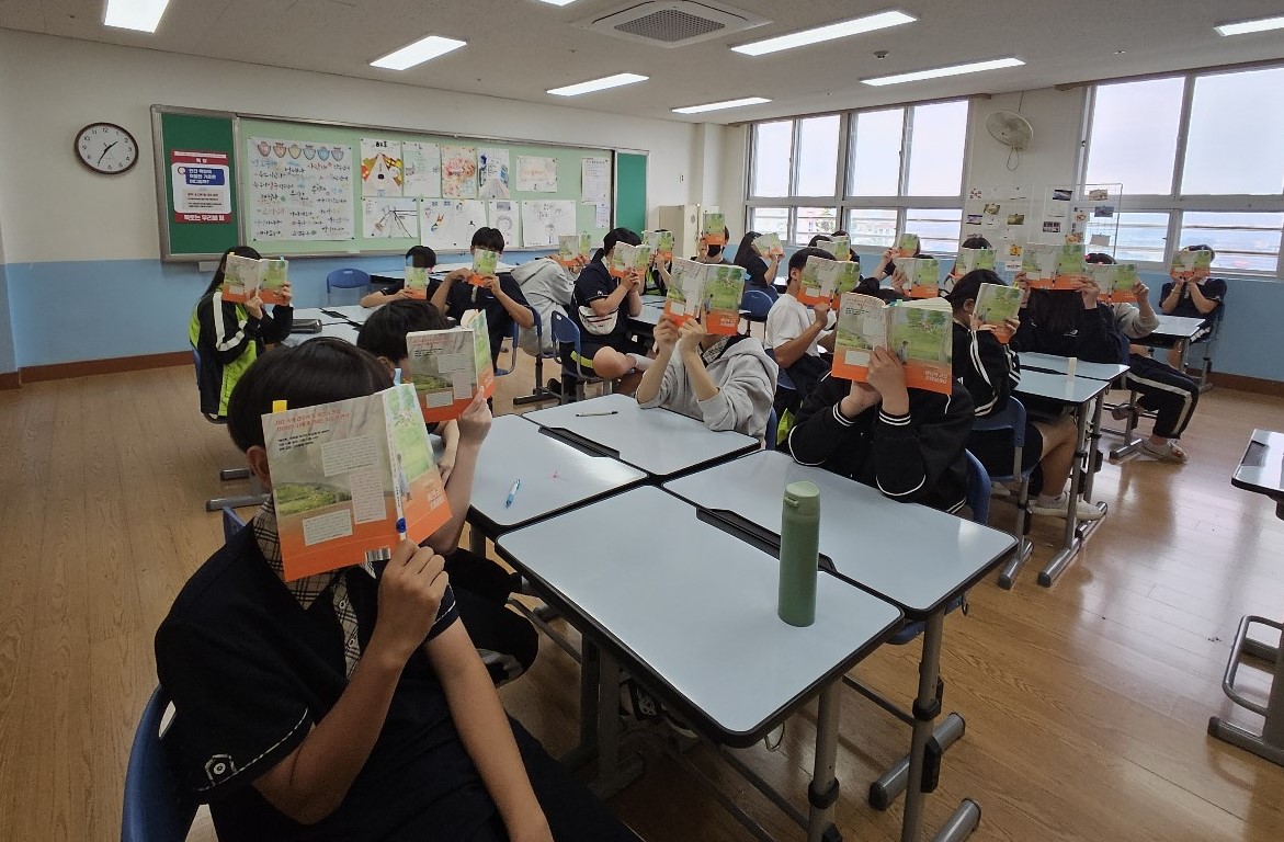 활천중, 이희영 작가와의 만남 행사 - 관련이미지4