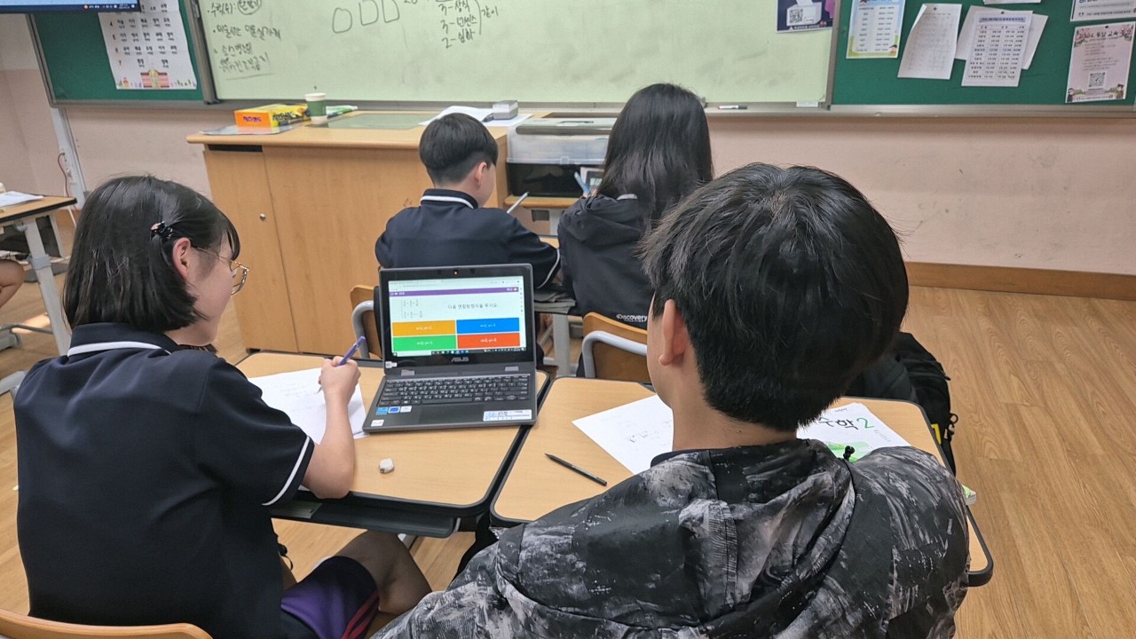 사파중, 2024년 제2차 학년별 수업나눔을 하다. - 관련이미지1