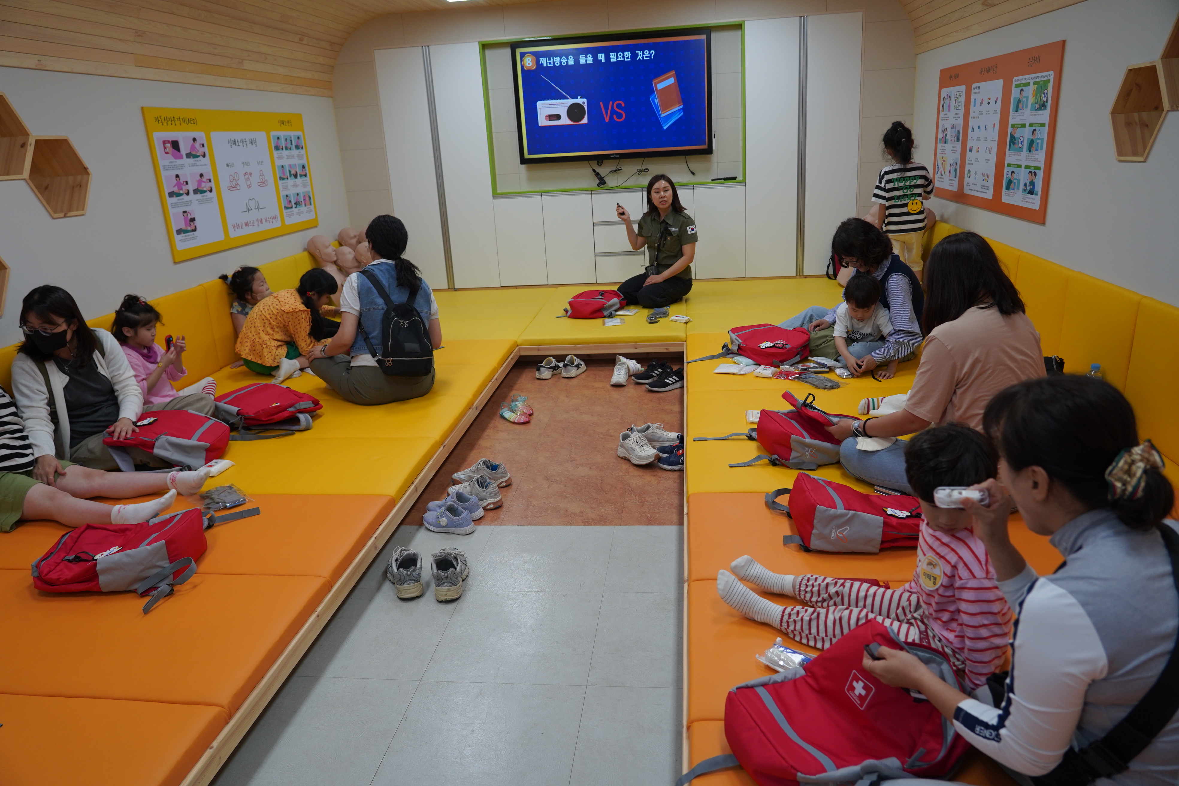 특수교육원, 예기치 않은 재난 사고! 장애 학생 맞춤형 재난 안전 체험 실시! - 관련이미지2
