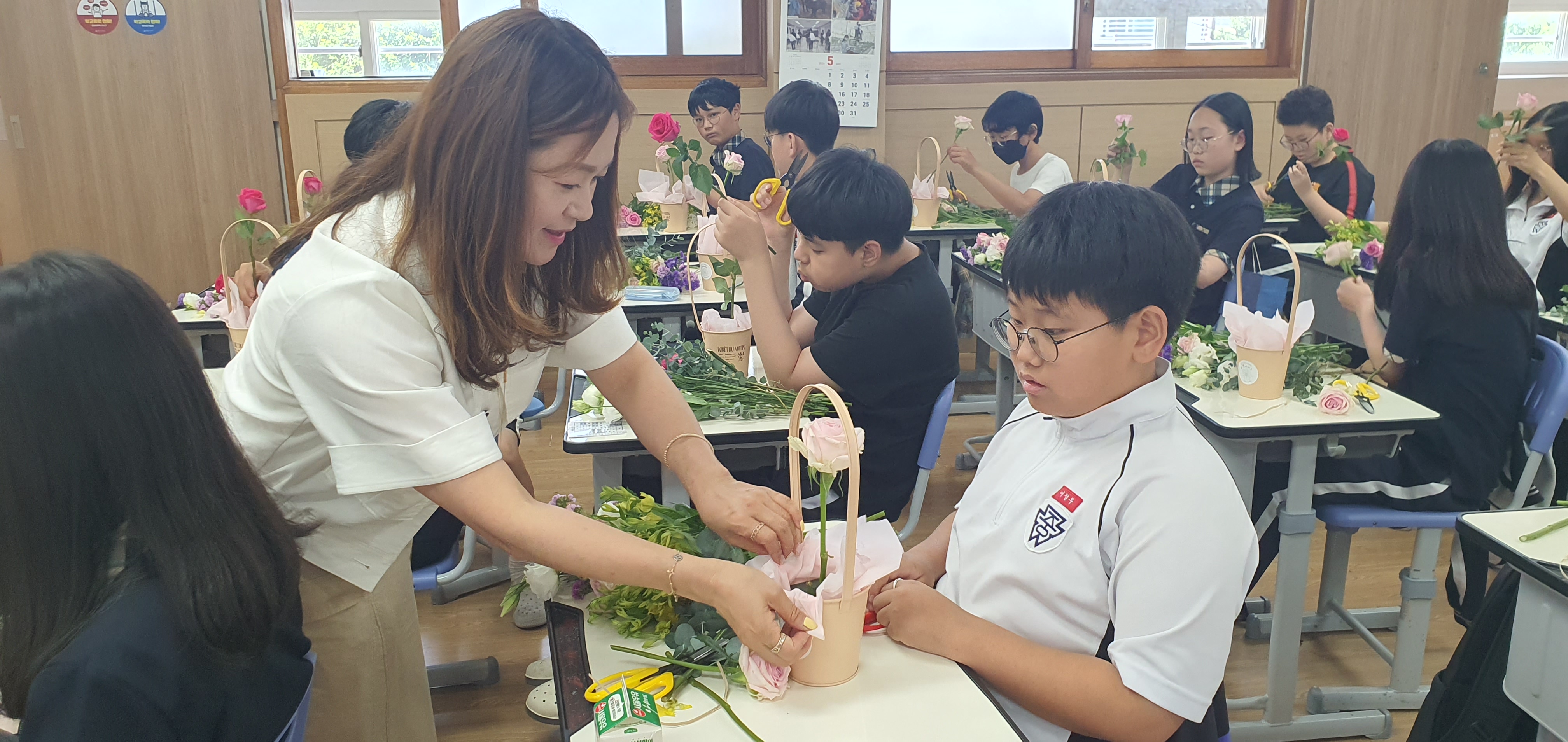김해대동중, 졸업생 진로 특강 릴레이 - 관련이미지2