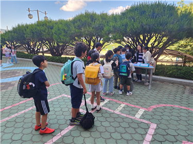 삼정자초등학교 학생회와 함께하는 환경 캠페인 실시 - 관련이미지2