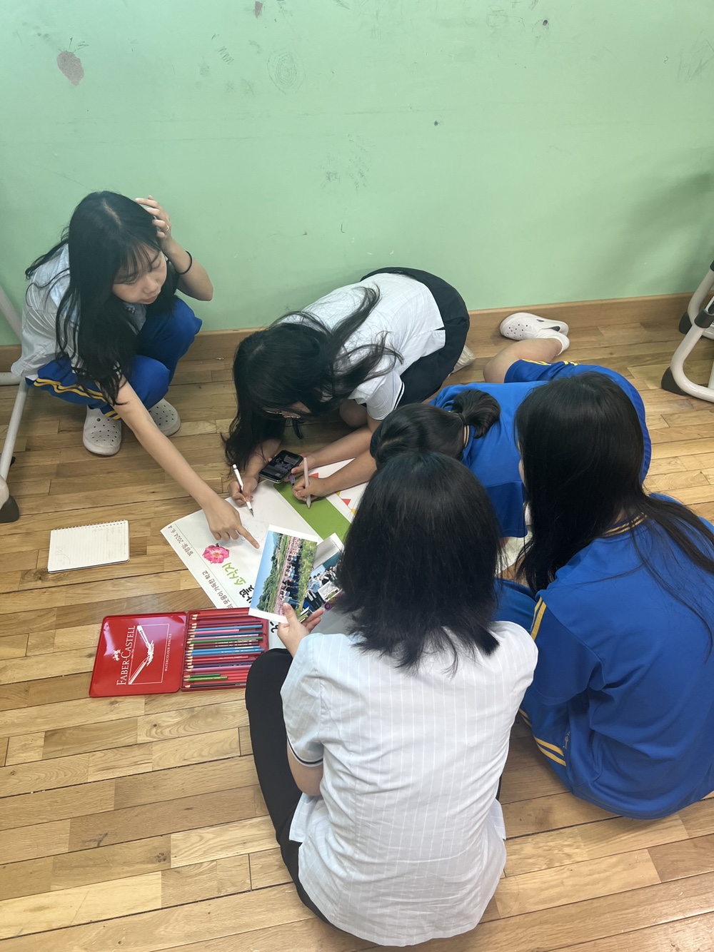 산청중학교, ‘함박꽃 데이’ 행사 실시 - 관련이미지3
