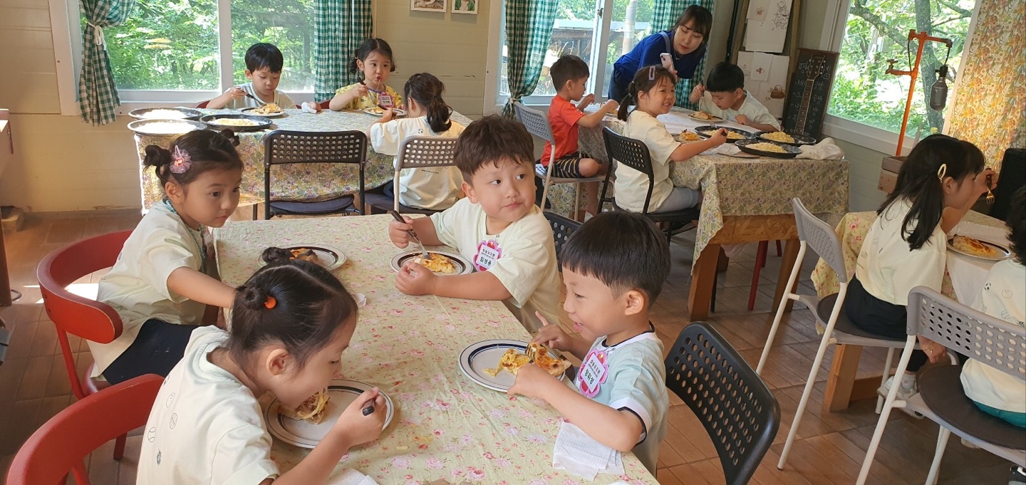 2024. 하동유치원 피자만들기 체험활동 실시 - 관련이미지2