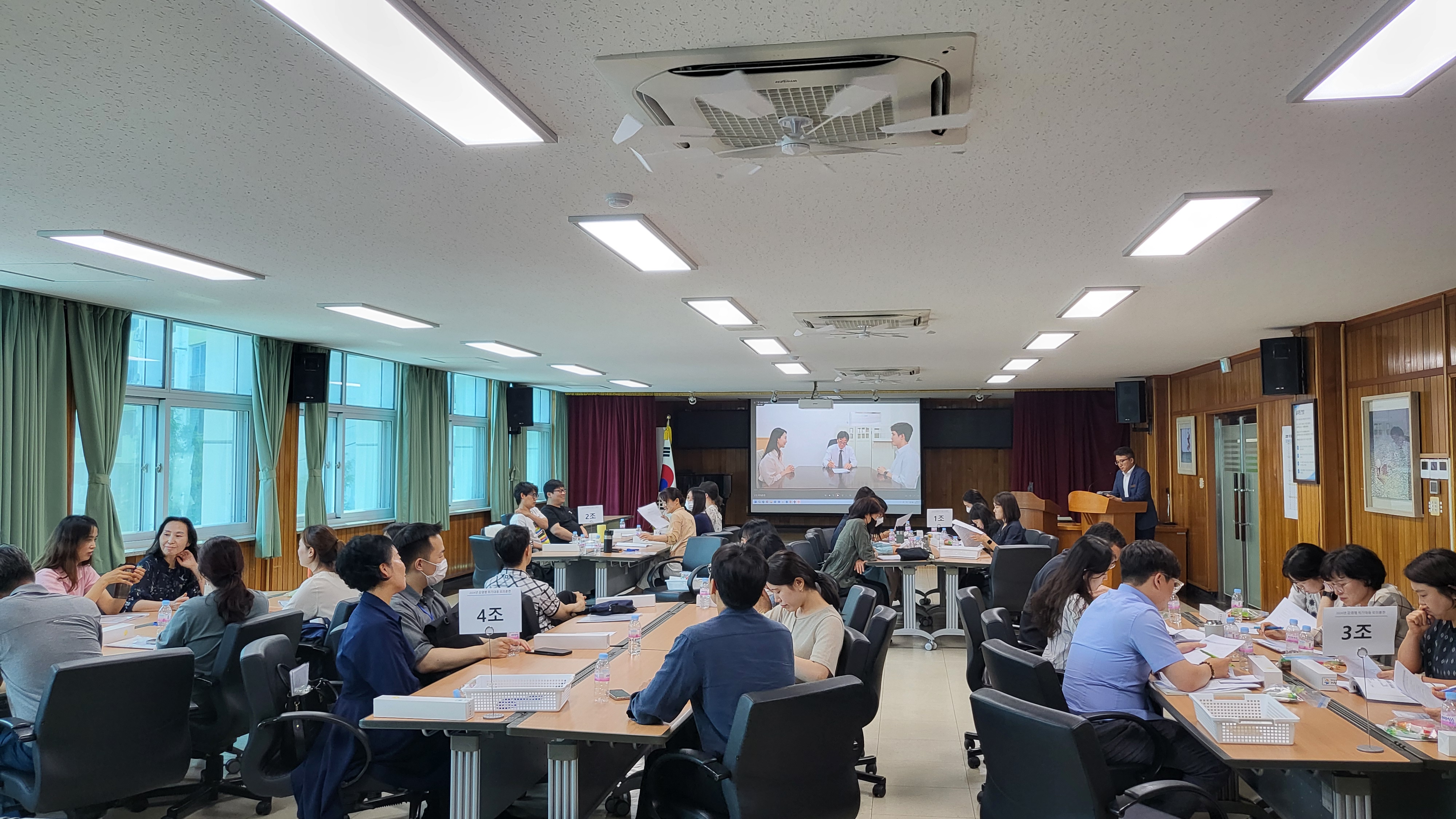 거창교육지원청, 감염병 위기대응 모의훈련 실시 학교 구성원 전체가 주도적으로 참여하는 도상훈련방법 실시 - 관련이미지2