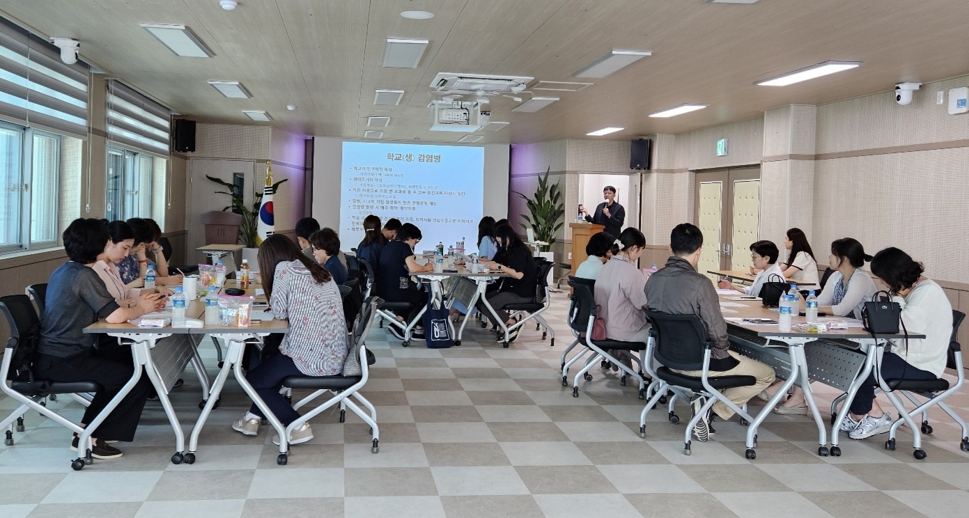 의령교육지원청, 학교 감염병 위기대응 모의훈련 실시  감염병 발생시 위기 상황 대처 능력 향상 제고 - 관련이미지2