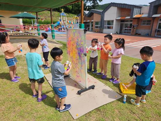 산청유치원, 행복학교“학교공개의 날”운영 - 관련이미지3