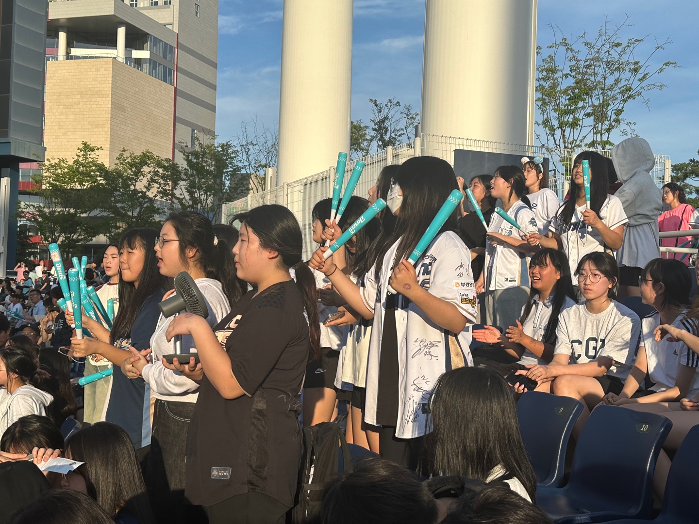 합포중학교, 사제동행 야구장 나들이 - 관련이미지1