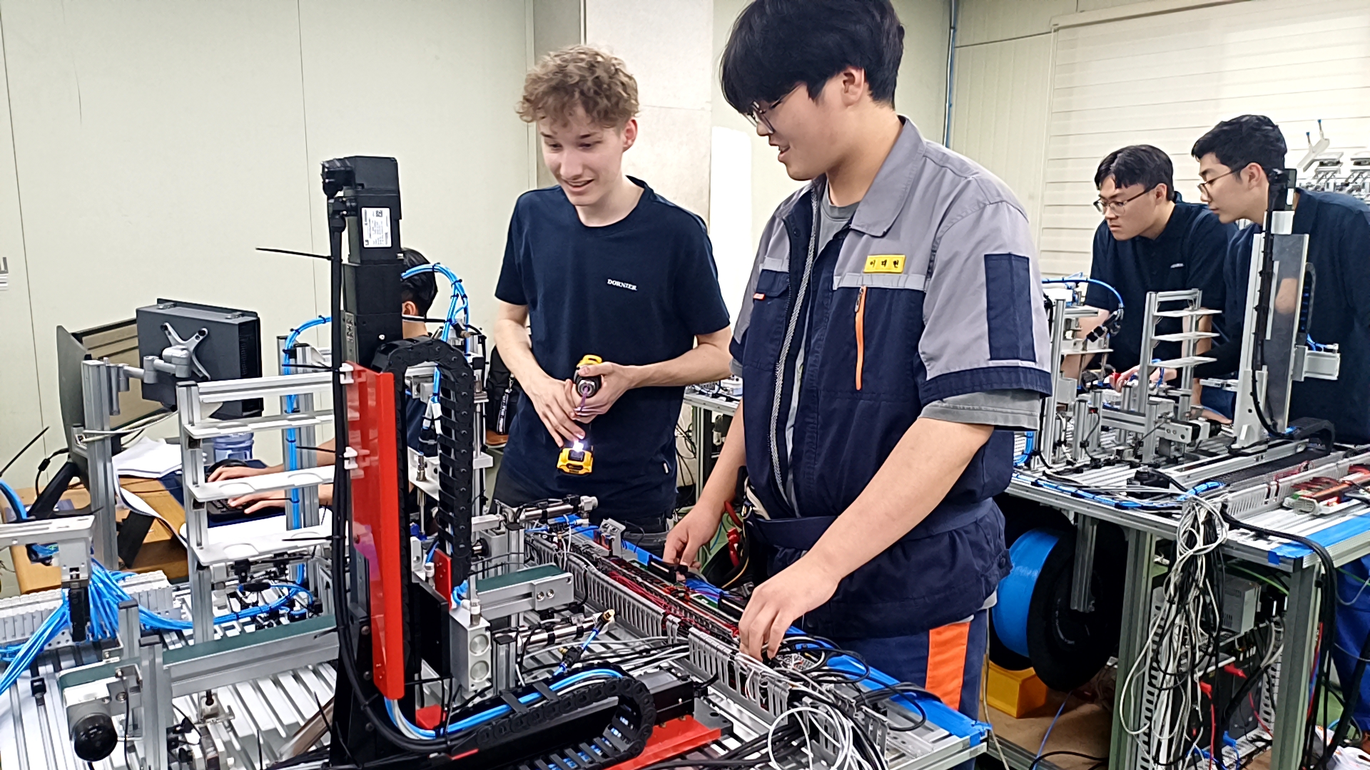 경남교육청-독일 도니어(Dornier) 사, 기술 인재 교류 맞손 - 관련이미지1