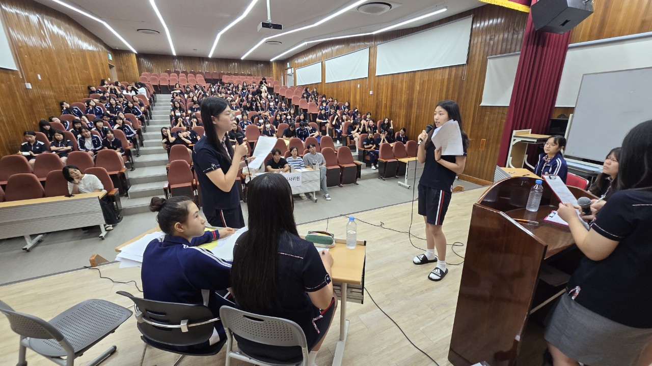 마산무학여중, 조부모와 함께하는 예술제(학교는 클럽), 제6회 디베이트 학년별 경연 - 관련이미지5