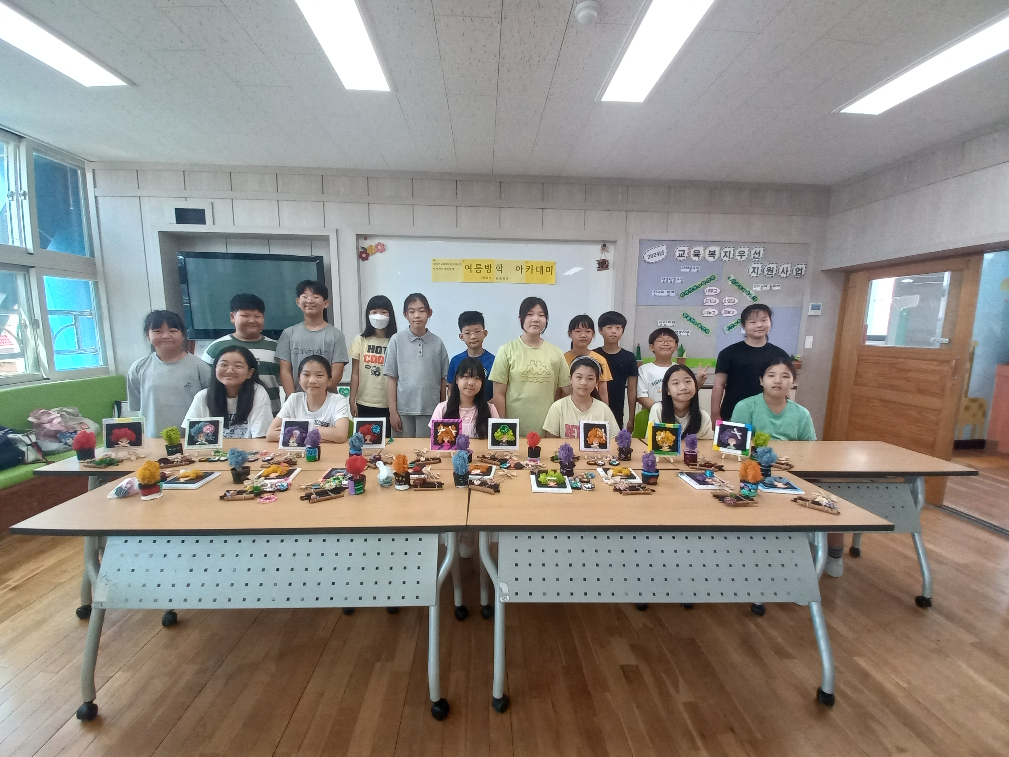 봉곡초, 커피박 점토 공예로 탄생하는 미래 - 관련이미지1