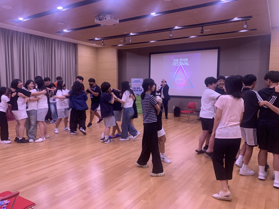 의령교육지원청, 의령 흥미진진 진로 체험 캠프 개최… 직업 탐색 기회 제공 - 관련이미지1