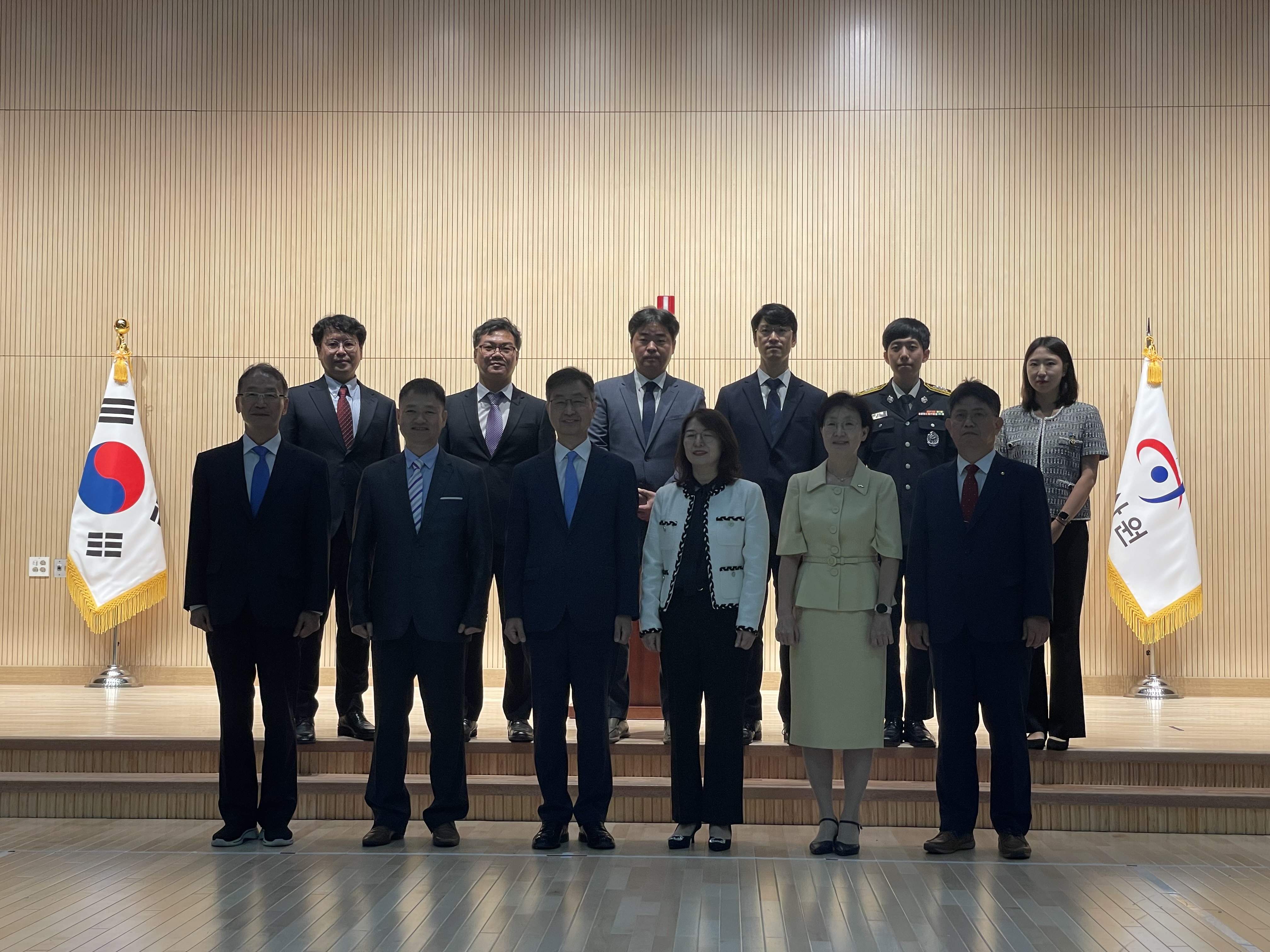 ‘공공 계약 더 수월하게…국민 편익·행정 효율 높여’ 경남교육청, 2024년 감사원 모범사례로 뽑혀 - 관련이미지2