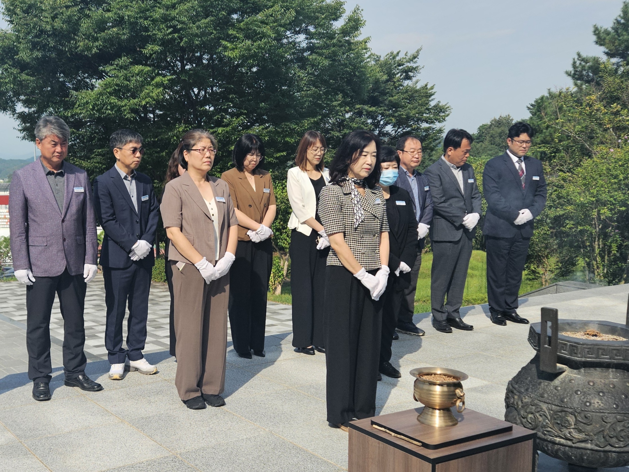 창녕교육지원청 교육장 이경희 충혼탑 참배 - 관련이미지1
