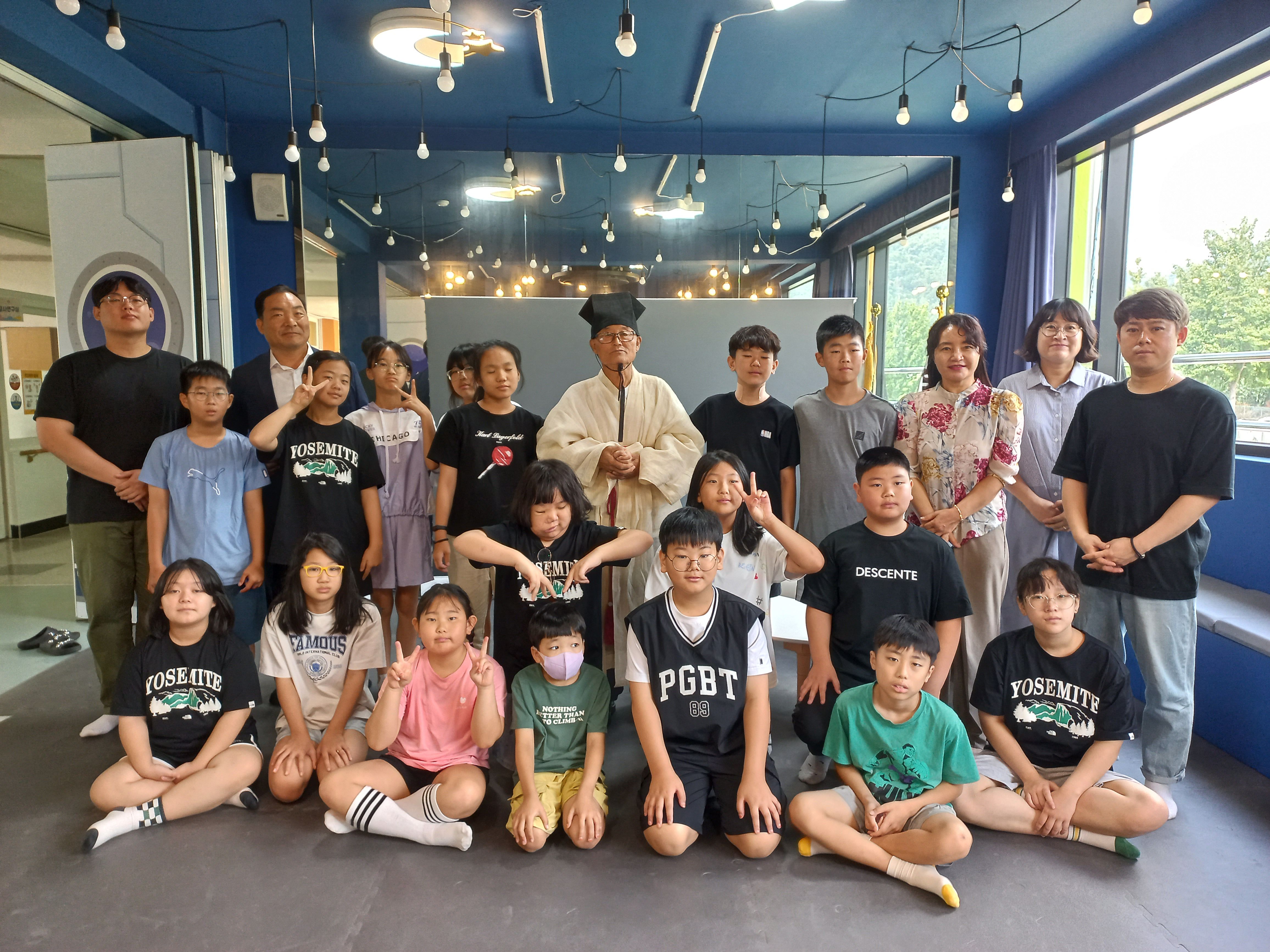 부곡초, 개교 100주년 기념 선배님! 감사합니다. - 관련이미지1