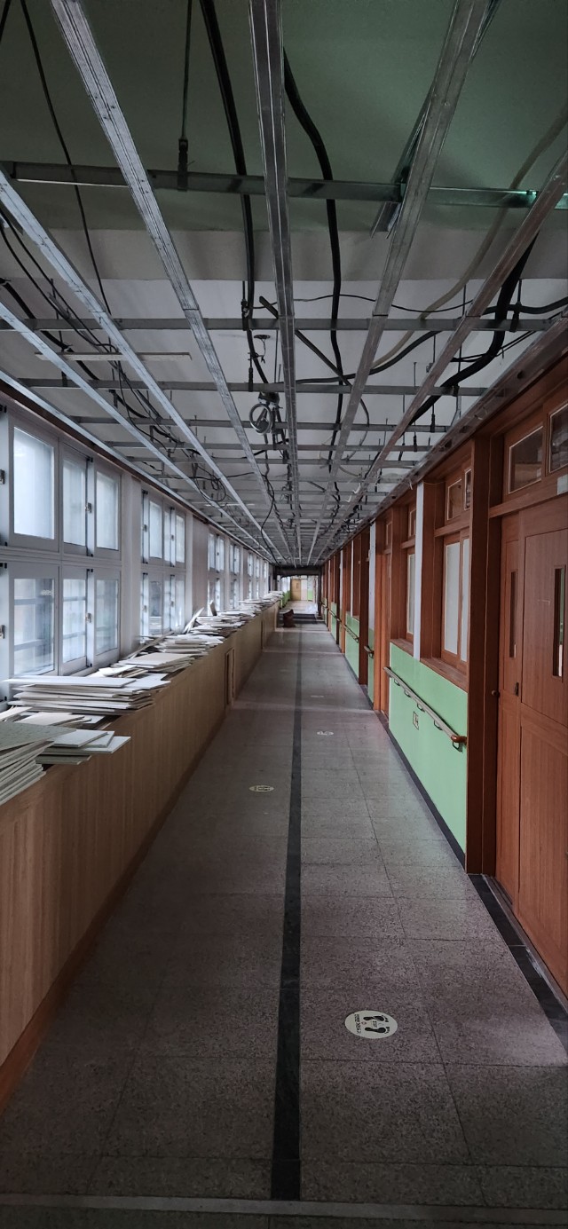 사파중학교 석면 해체·제거 및 내진 보강 공사 최단 기간 완료로 안전한 학교생활을 위한 환경을 조성하다. - 관련이미지4