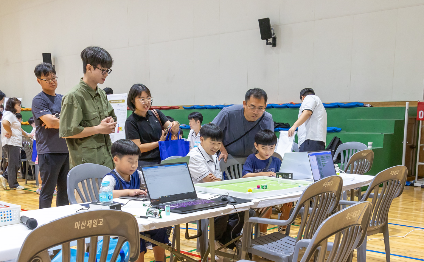 마산제일고등학교, 지역 사회와 함께하는 수학·과학 융합체험전 열어 - 관련이미지3