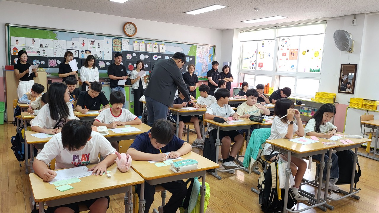 하동초, 교육공동체와 함께하는 행복학교 학교공개의 날 - 관련이미지1