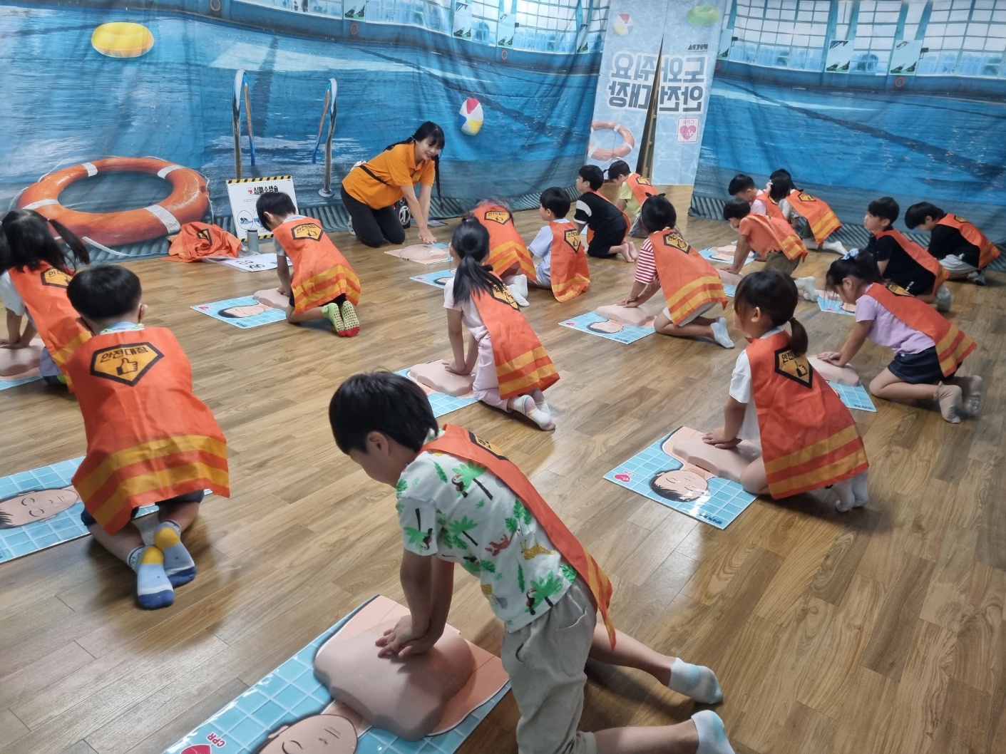 진해신항초등학교병설유치원 도와줘요 안전대장! 응급 처치 안전 교육 - 관련이미지2