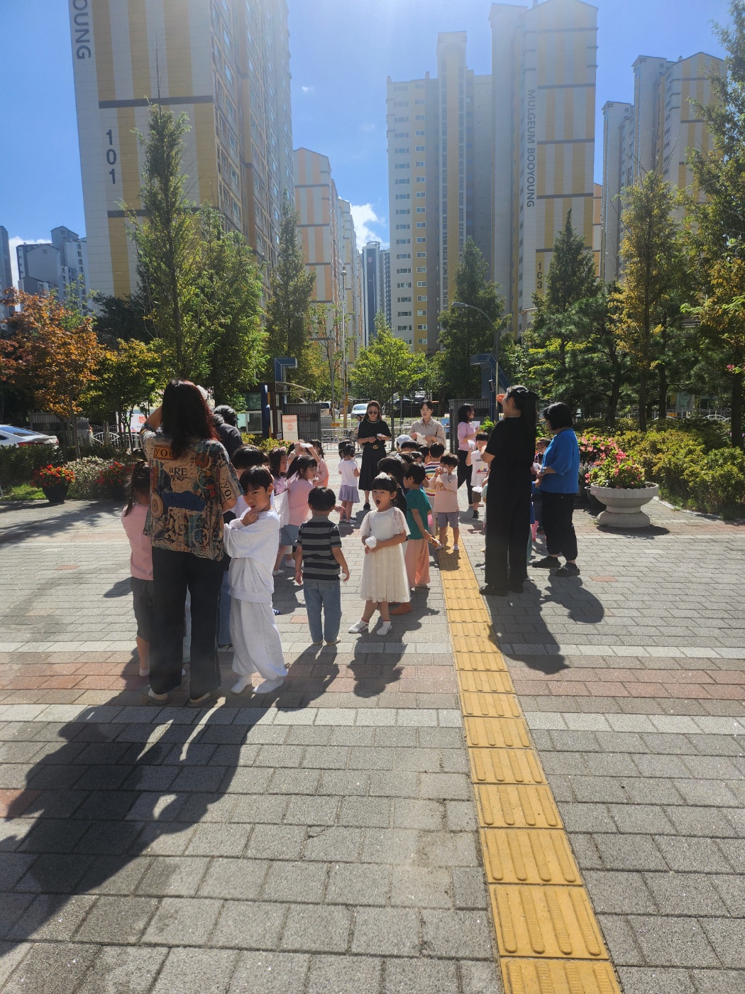 가촌초등학교병설유치원, 월 1회 안전 대피 훈련으로 소중한 나의 몸을 지켜요! - 관련이미지2