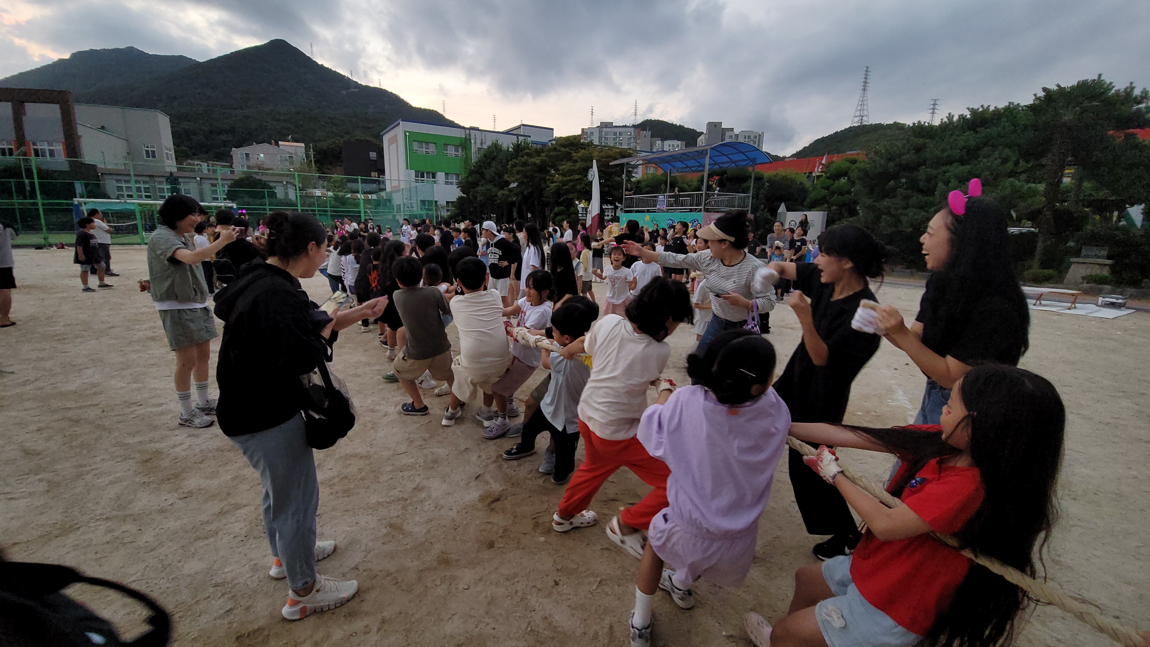 벽방초, 학무모회 학교참여 선도학교 운영으로 학부모가 펼치는 가을 향기 와글와글 도서관, 가을 밤의 남만피크닉 운영 - 관련이미지1