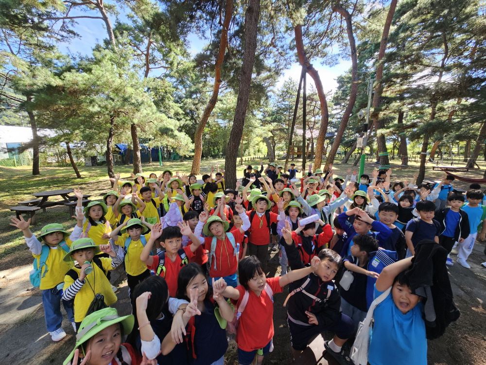 백전·안의·함양초, 작은학교-큰학교 간 공동교육과정 현장체험학습 운영 - 관련이미지1