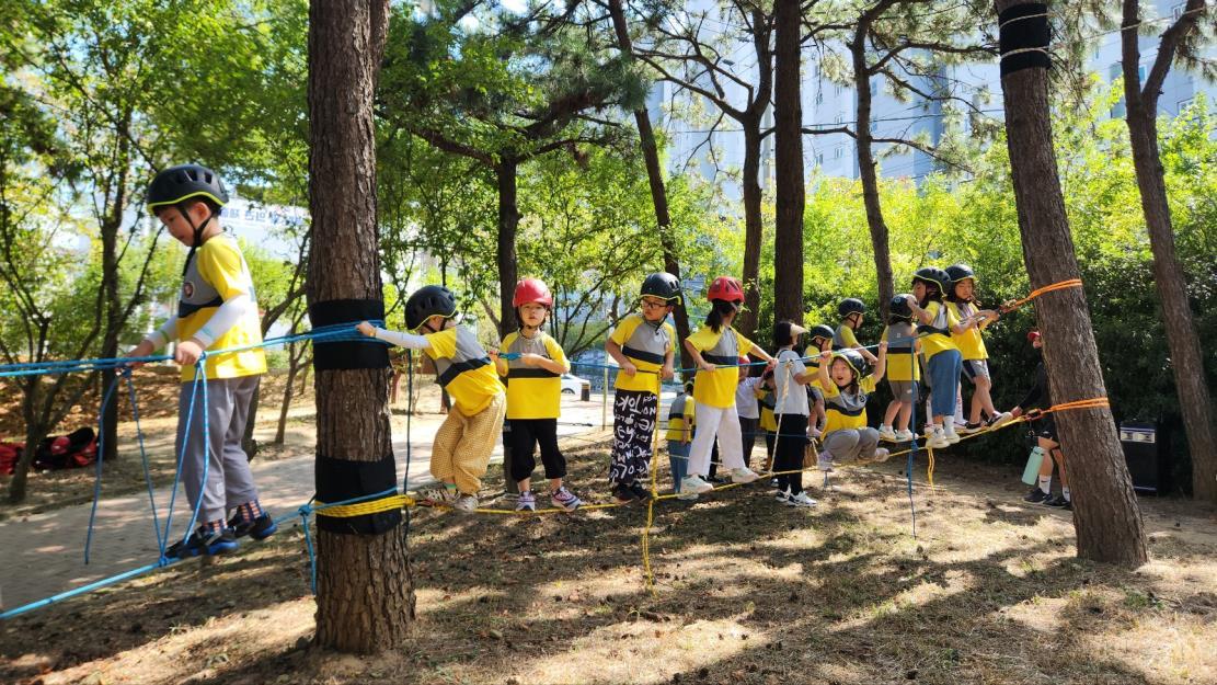 2024. 교육과정 거점유치원 찾아오는 밧줄놀이 체험 활동 실시 - 관련이미지1