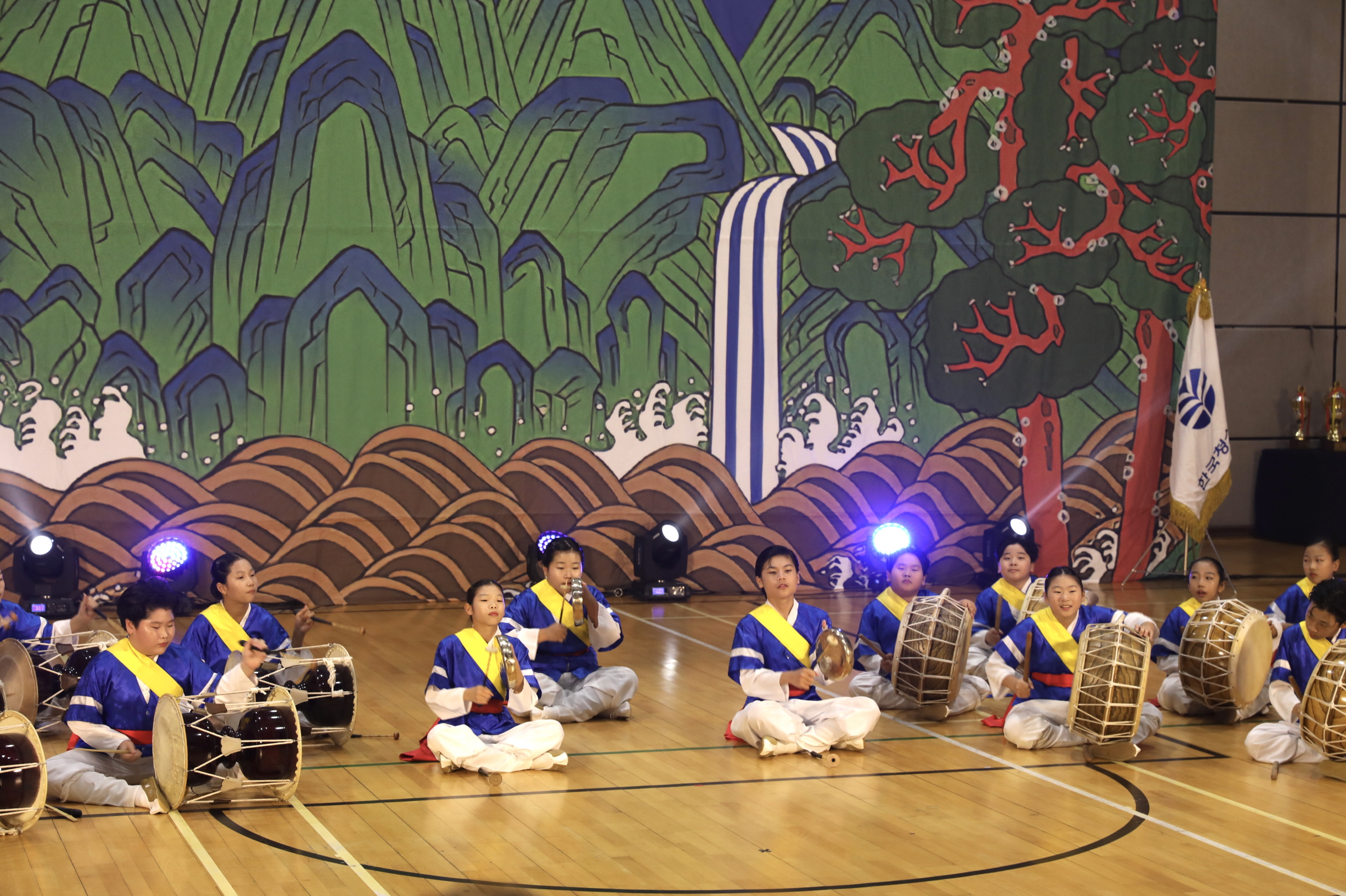 망경초 사물놀이부, 신명나는 삼도농악으로 가슴을 울리다! - 관련이미지2