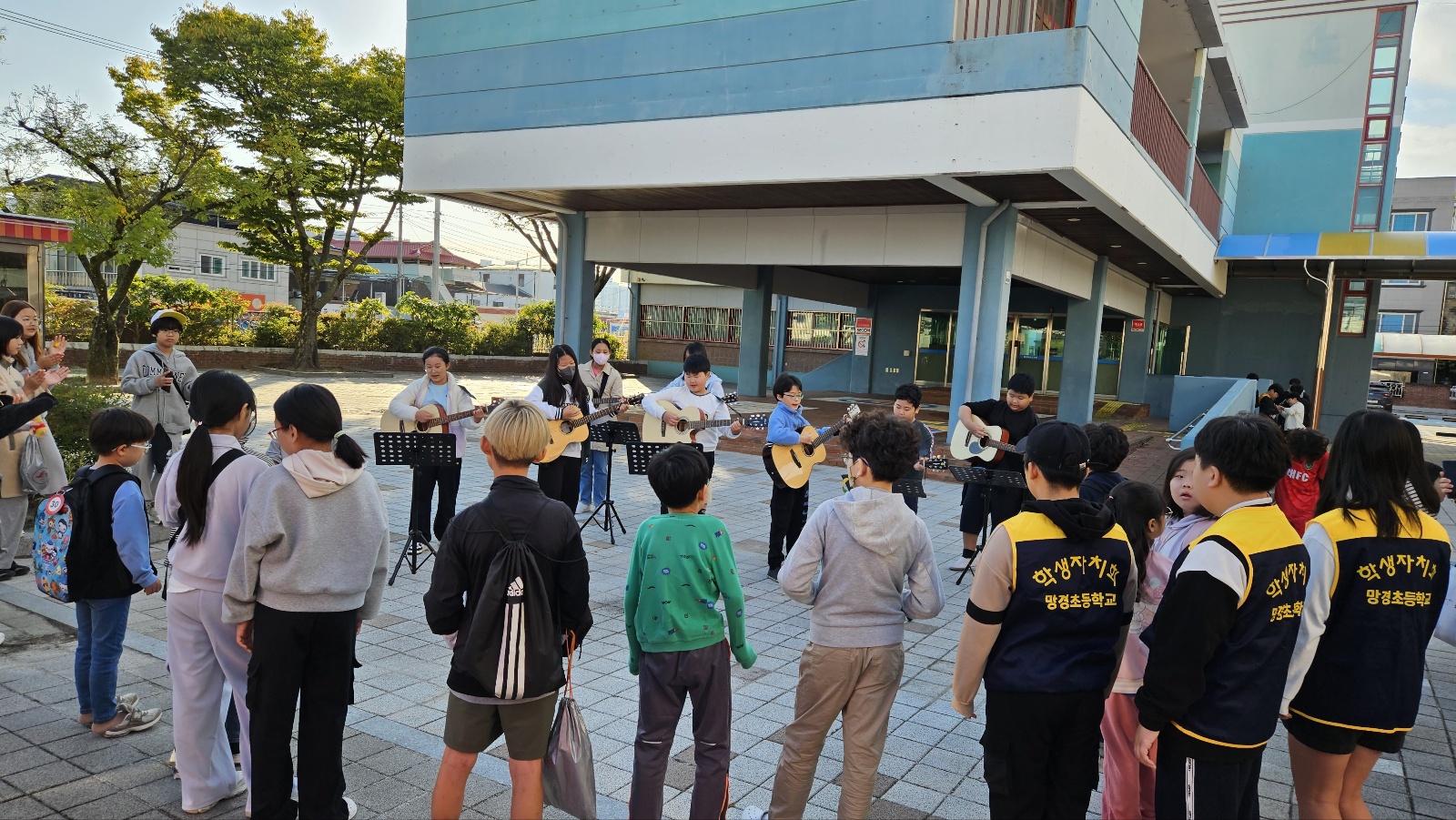 망경초, 소통하고 공감하는 민주적 학교 문화 만들기 - 관련이미지4